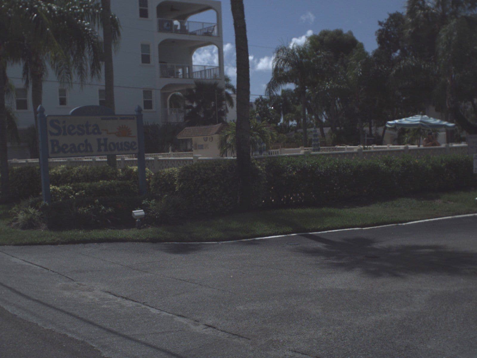 Street view near Siesta Beach House, Siesta Key — © fdot_vl (CC BY-SA · Mapillary)