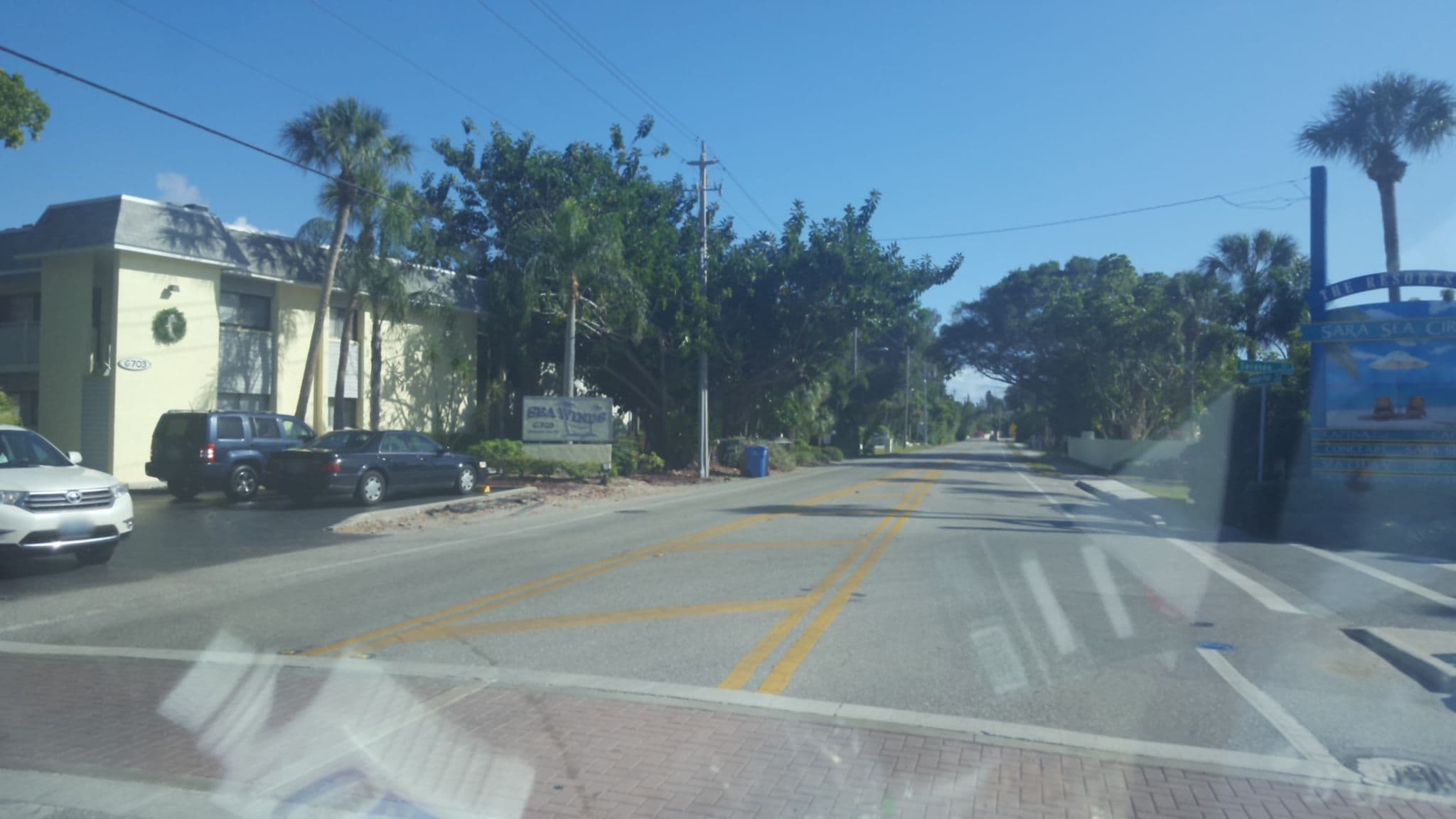 Street view near Sea Winds, Gulf Gate Estates — © jbthemilker (CC BY-SA · Mapillary)
