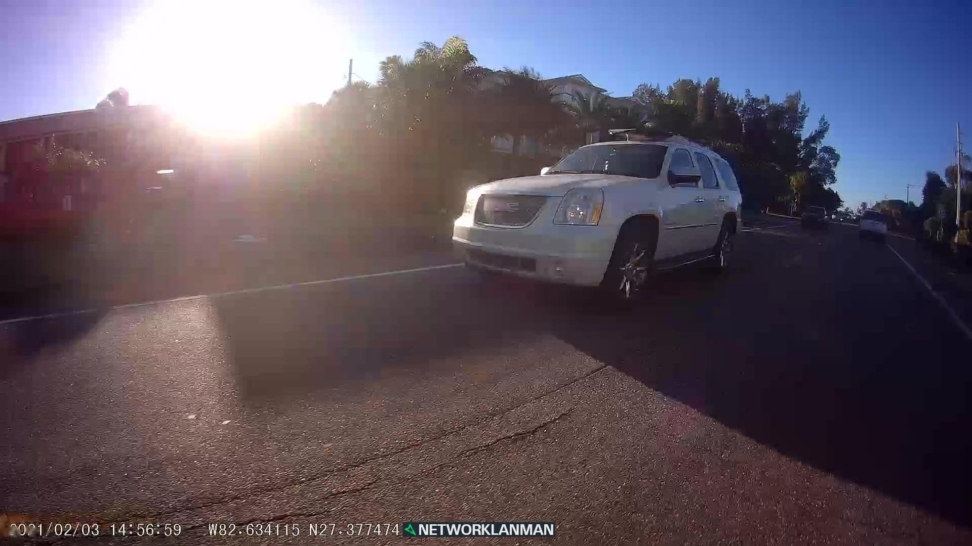 Street view near The Beach On Longboat Key, Longboat Key — © networklanman (CC BY-SA · Mapillary)