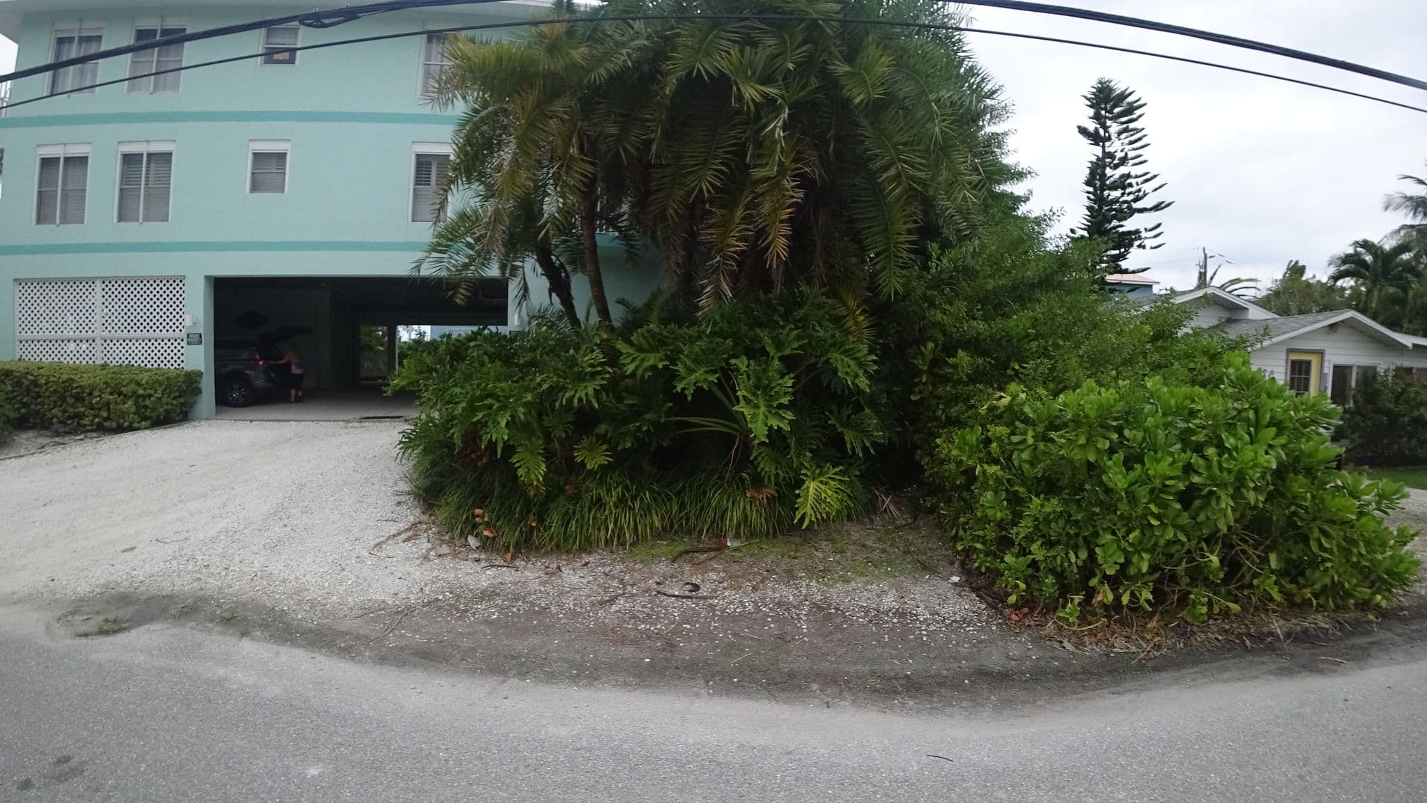 Street view near Bella By the Sea, Bradenton Beach — © jpace (CC BY-SA · Mapillary)