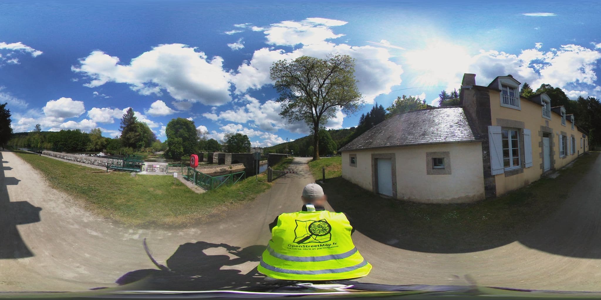 Street view near Kan An Dour Écluse n°138, Gouarec — © ev1velodyssee (CC BY-SA · Mapillary)