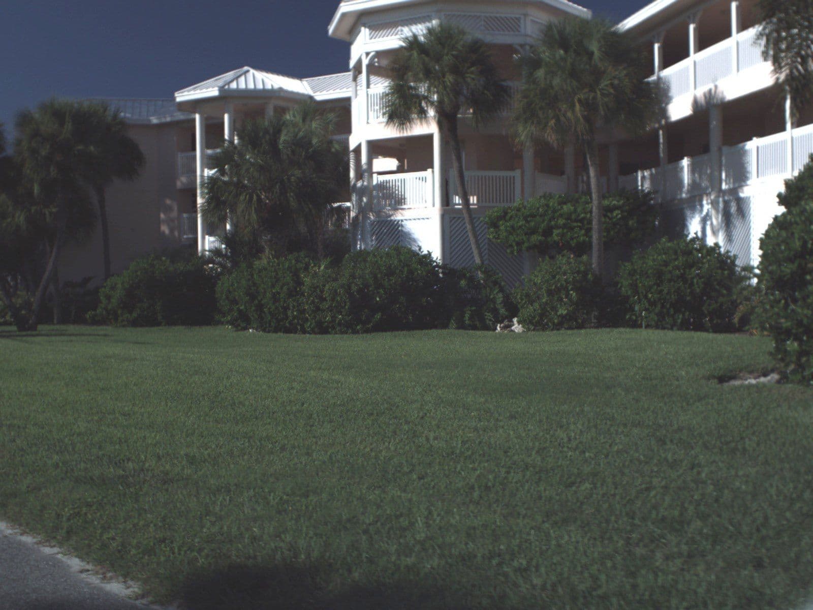 Street view near Anna Maria Island Club, Holmes Beach — © fdot_vl (CC BY-SA · Mapillary)