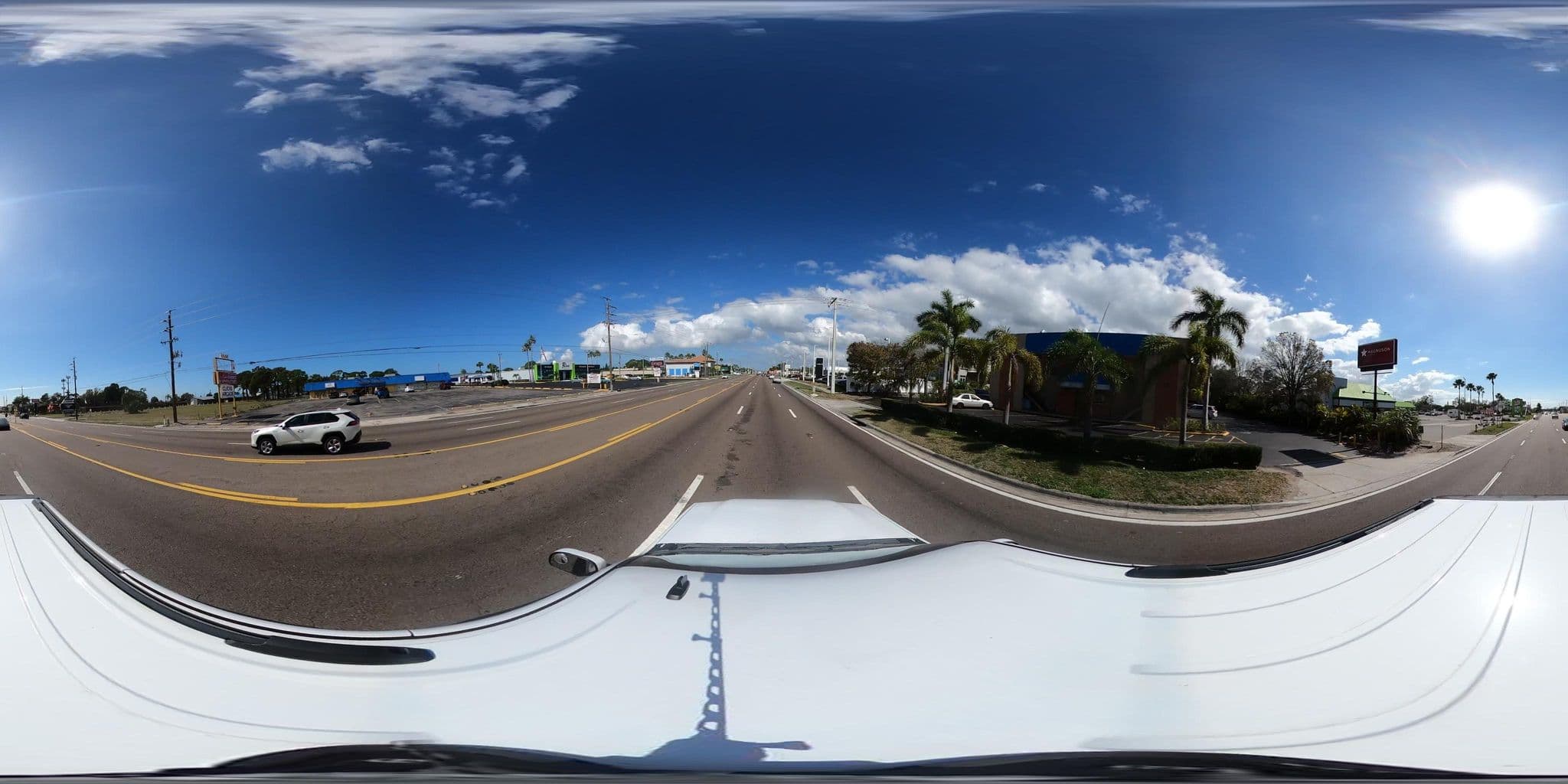 Street view near Howard Johnson Express Inn Bradenton, Bayshore Gardens — © jcox (CC BY-SA · Mapillary)