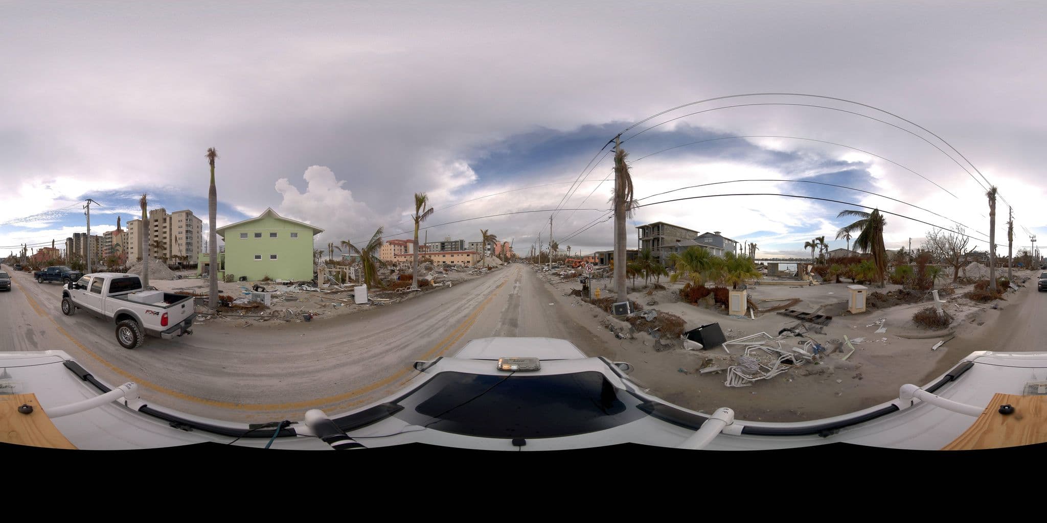 Street view near Mermaid Cottage, Fort Myers Beach — © Sitetour (CC BY-SA · Mapillary)