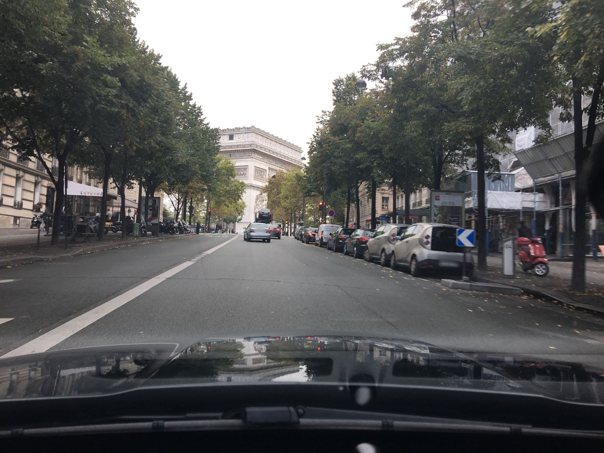 Street view near Hôtel Cécilia, Paris 08 Élysée