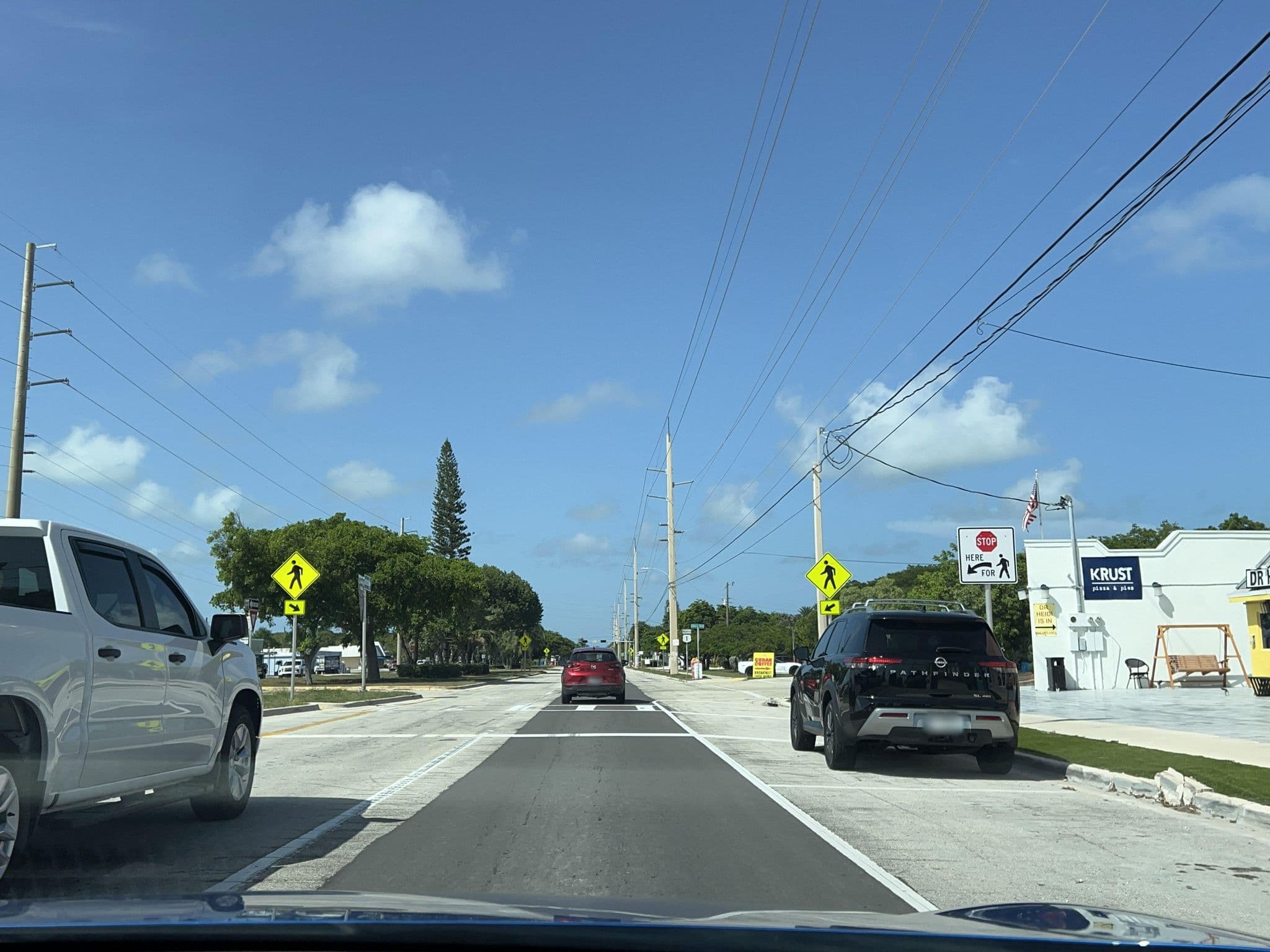 Street view near Tavernier Hotel, Tavernier — © Satsuka_Osaka (CC BY-SA · Mapillary)