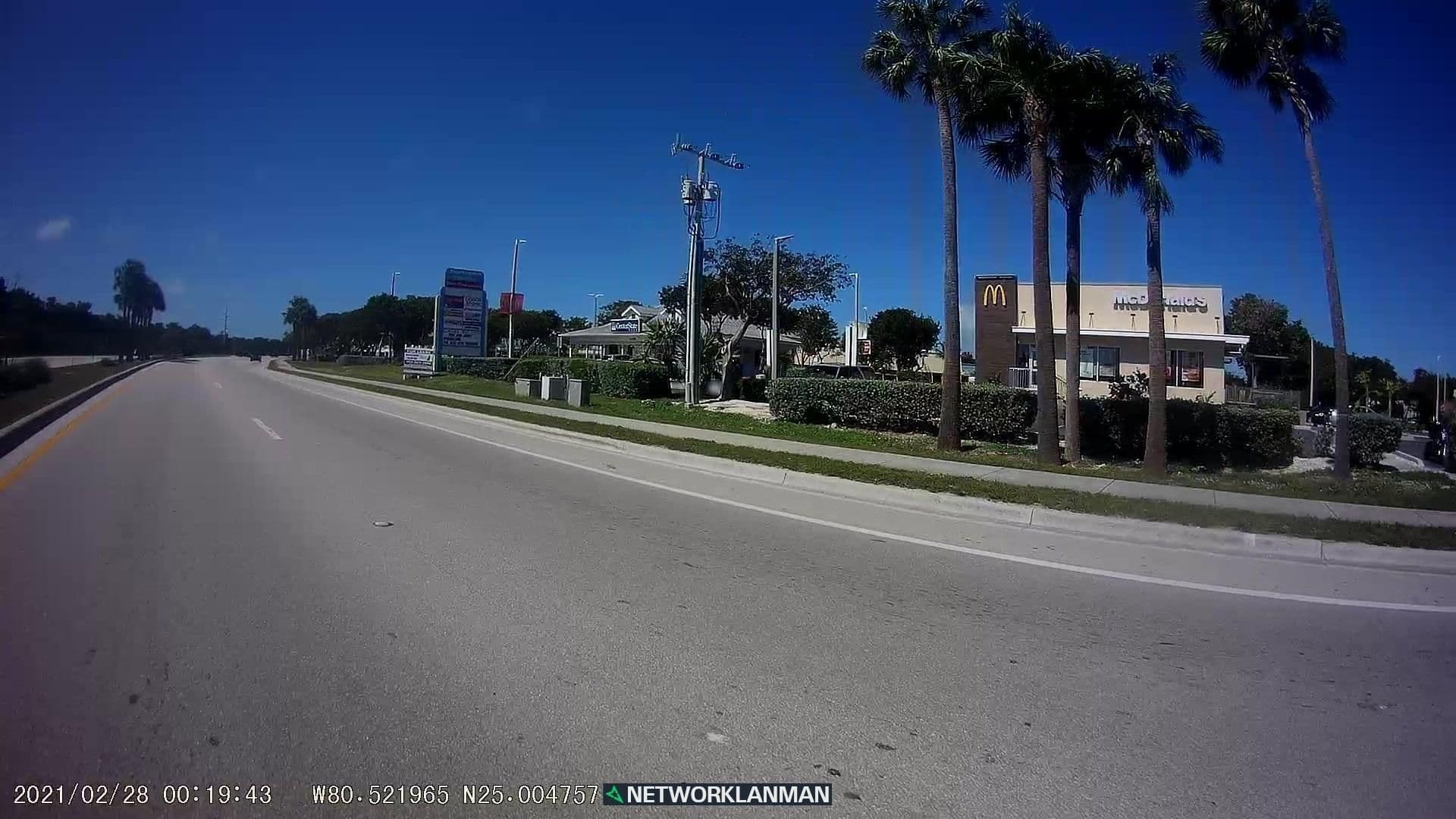 Street view near Miami international Hostel, Tavernier — © networklanman (CC BY-SA · Mapillary)