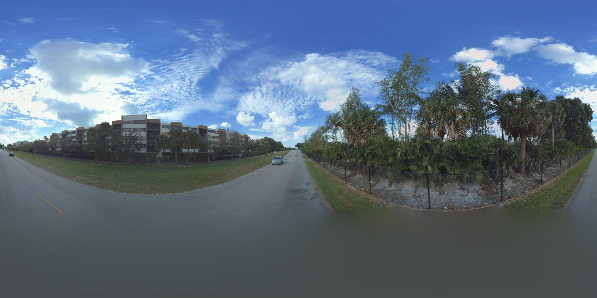 Street view near Hilton, Doral — © microsoft (CC BY-SA · Mapillary)