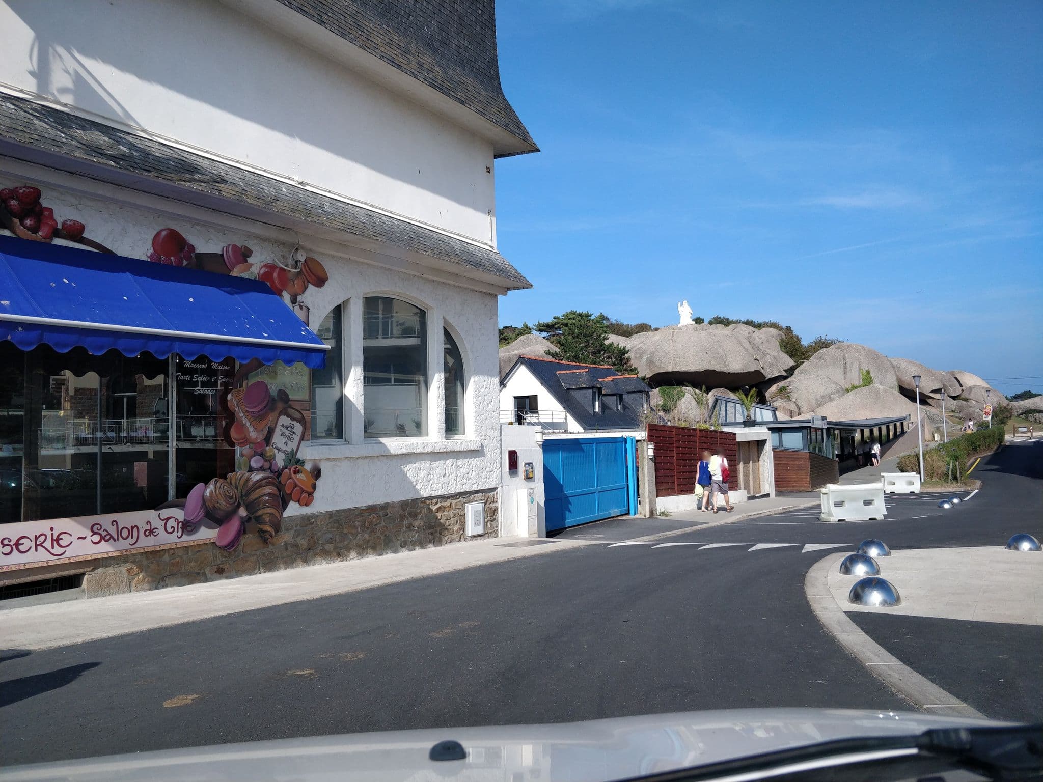 Street view near Le Beau Séjour, Trégastel — © mgageo (CC BY-SA · Mapillary)