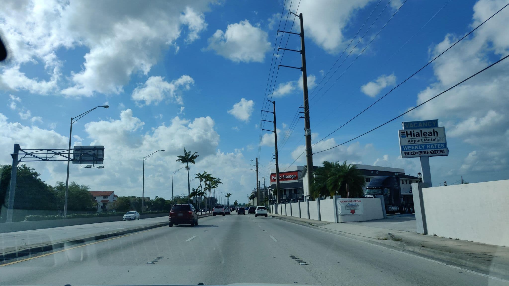 Street view near Hialeah Executive Motel, Miami Springs — © jlevente (CC BY-SA · Mapillary)