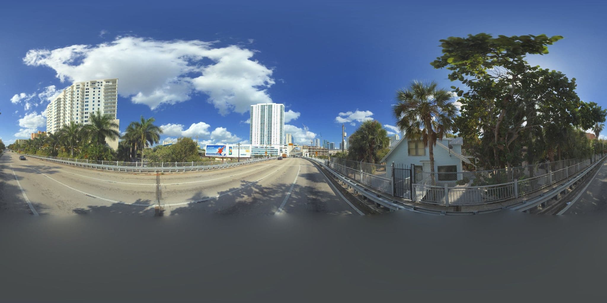 Street view near River Side Inn Hotel, Miami — © microsoft (CC BY-SA · Mapillary)