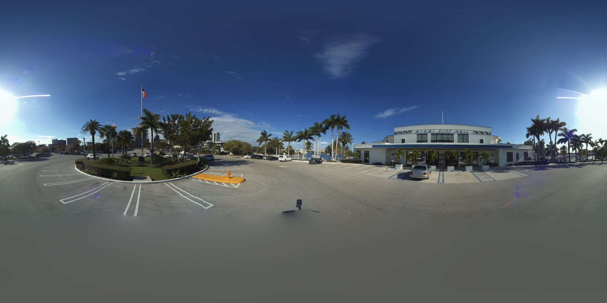 Street view near Estados Unidos Miami, Coconut Grove — © microsoft (CC BY-SA · Mapillary)