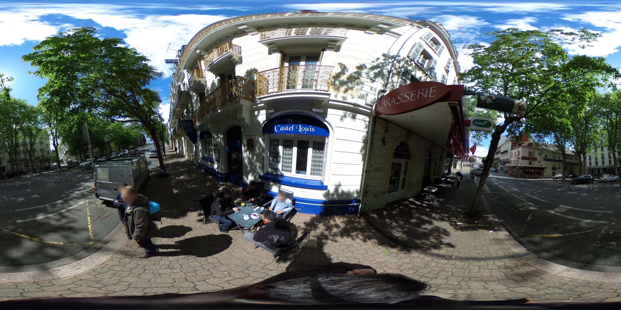 Street view near Belle Étoile, Vichy — © zimmy (CC BY-SA · Mapillary)