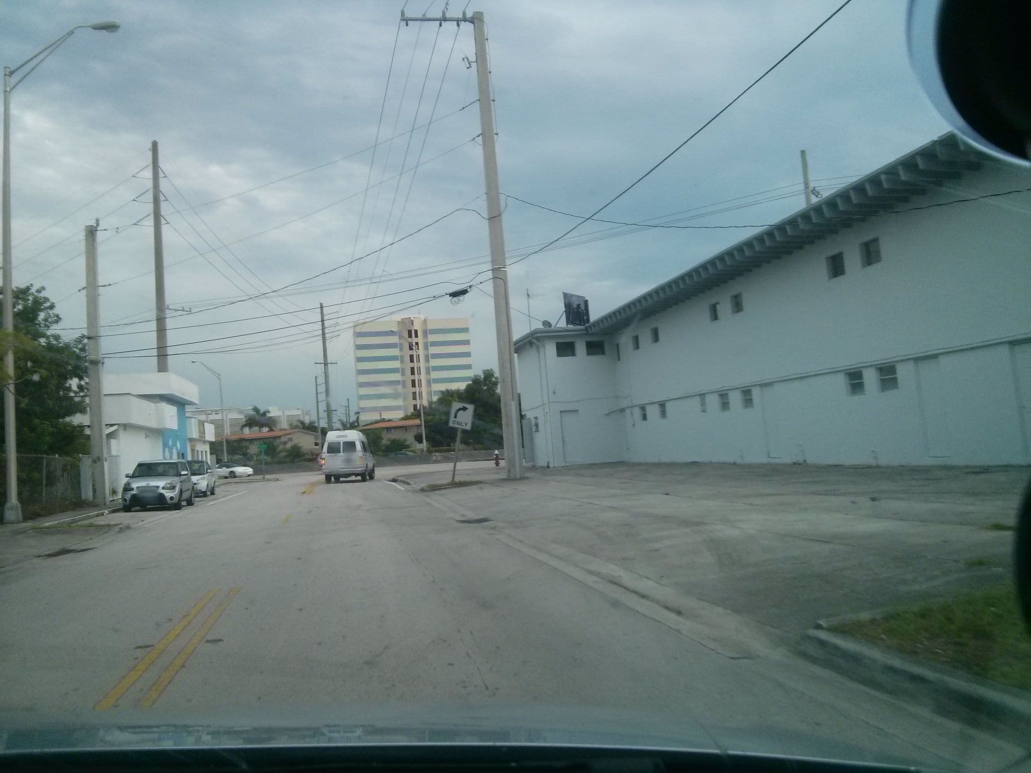 Street view near Okeechobee Inn Motel, Miami Springs — © wierdo (CC BY-SA · Mapillary)