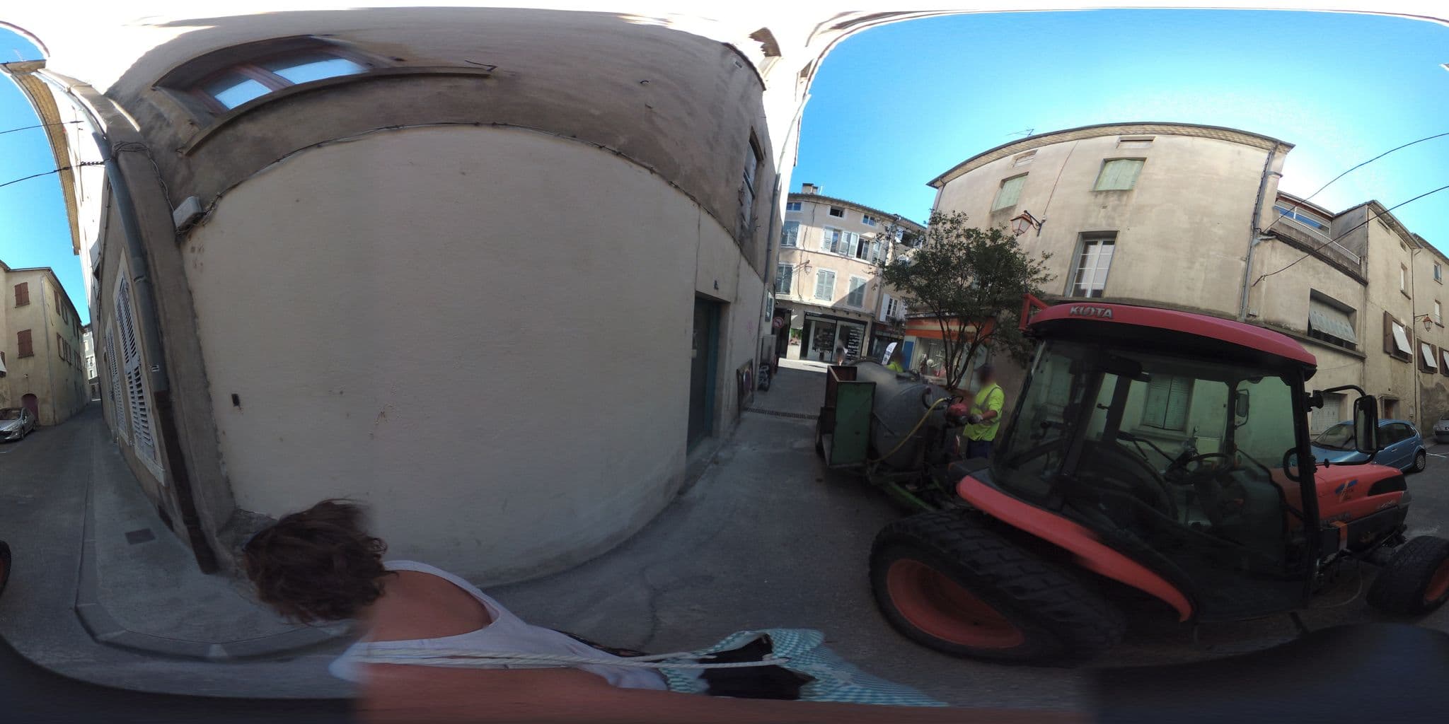Street view near Le Pied du Géant, Tournon-sur-Rhône — © arteragence (CC BY-SA · Mapillary)