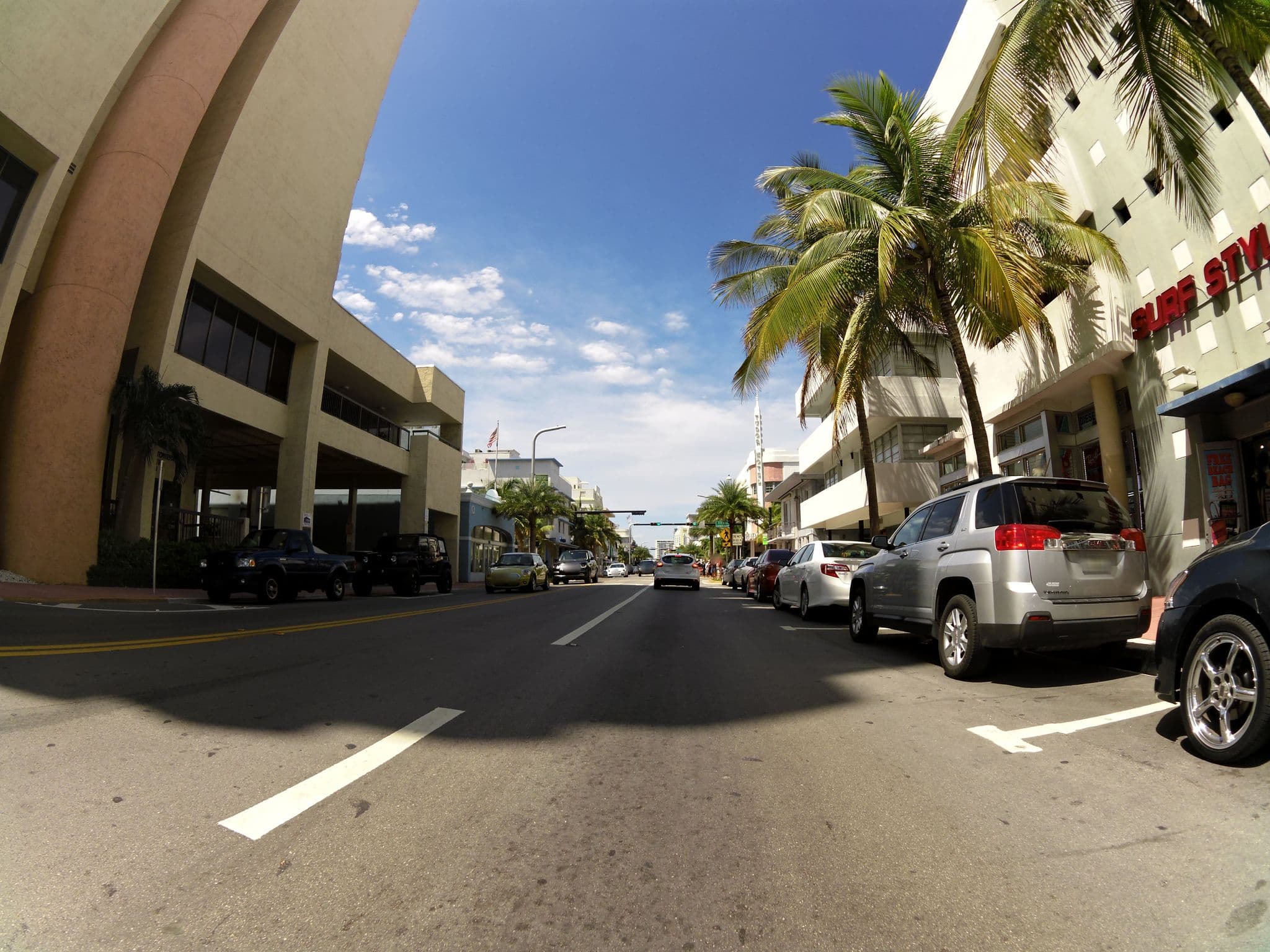 Street view near Hell, Miami Beach — © jlevente (CC BY-SA · Mapillary)