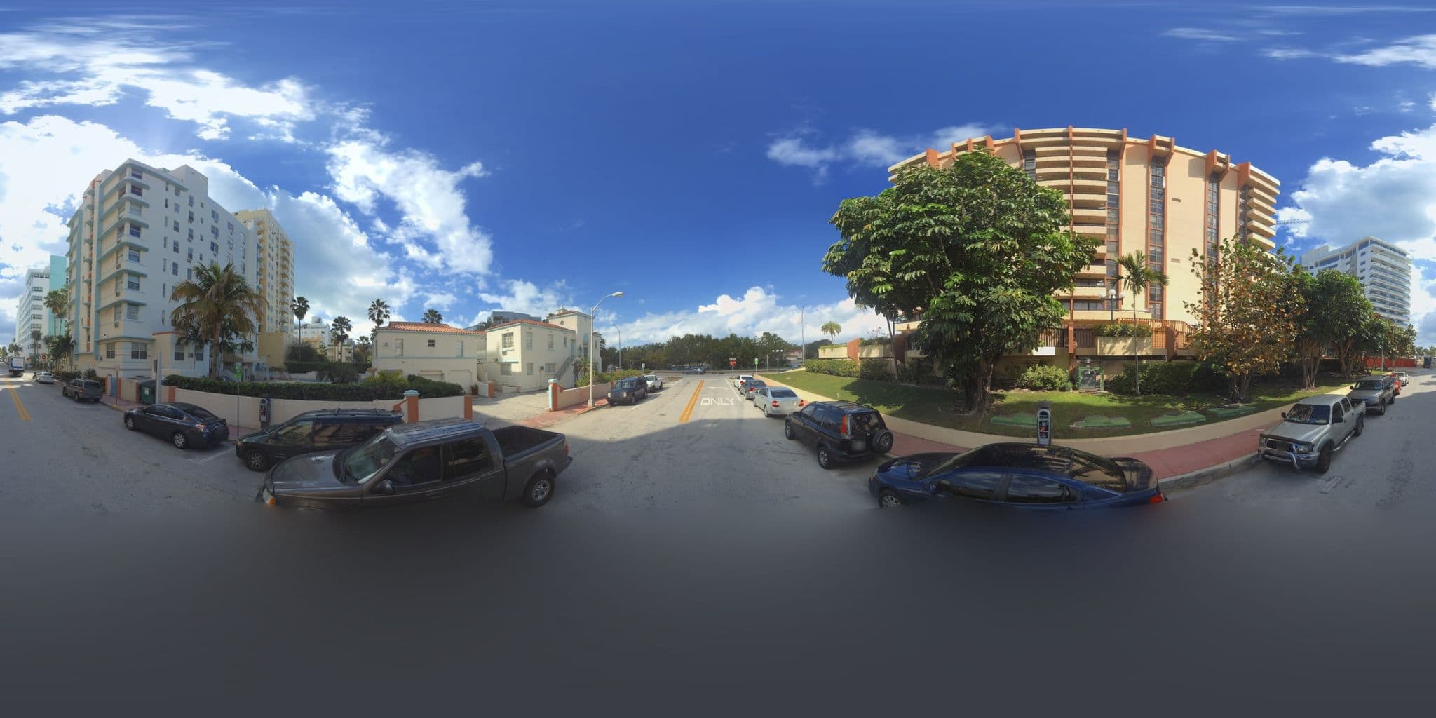 Street view near Generator Pool, Miami Beach — © microsoft (CC BY-SA · Mapillary)