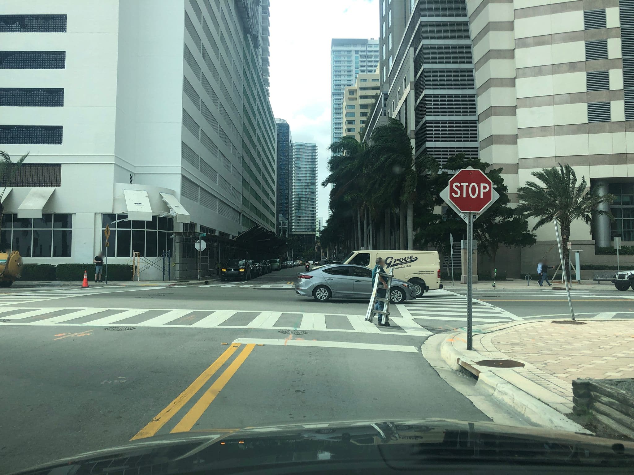 Street view near Luxury Apartment in Brickell, Miami — © luisjmateo (CC BY-SA · Mapillary)