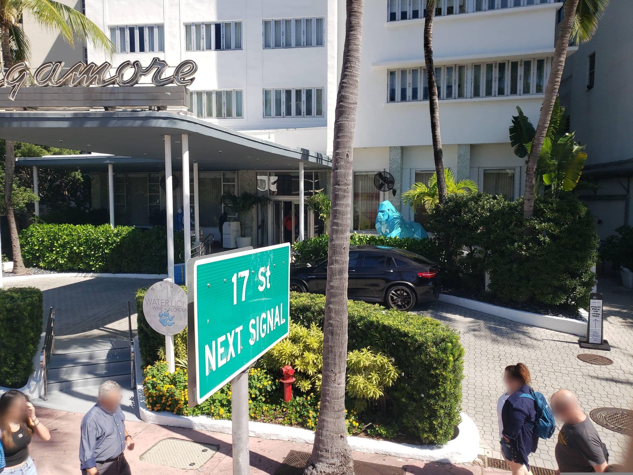 Street view near Sagamore Hotel, Miami Beach — © mapfool (CC BY-SA · Mapillary)