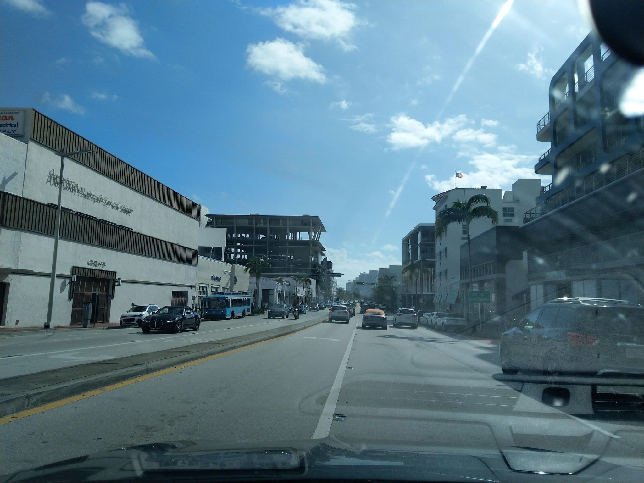 Street view near Palomar Rooftop Pool, Miami Beach — © laye (CC BY-SA · Mapillary)