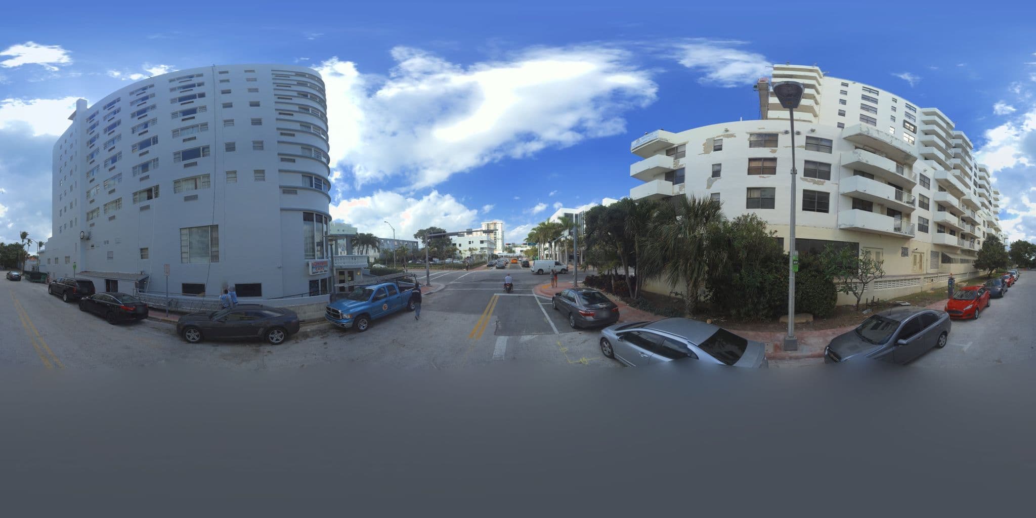 Street view near Days Inn Oceanfront, Miami Beach — © microsoft (CC BY-SA · Mapillary)