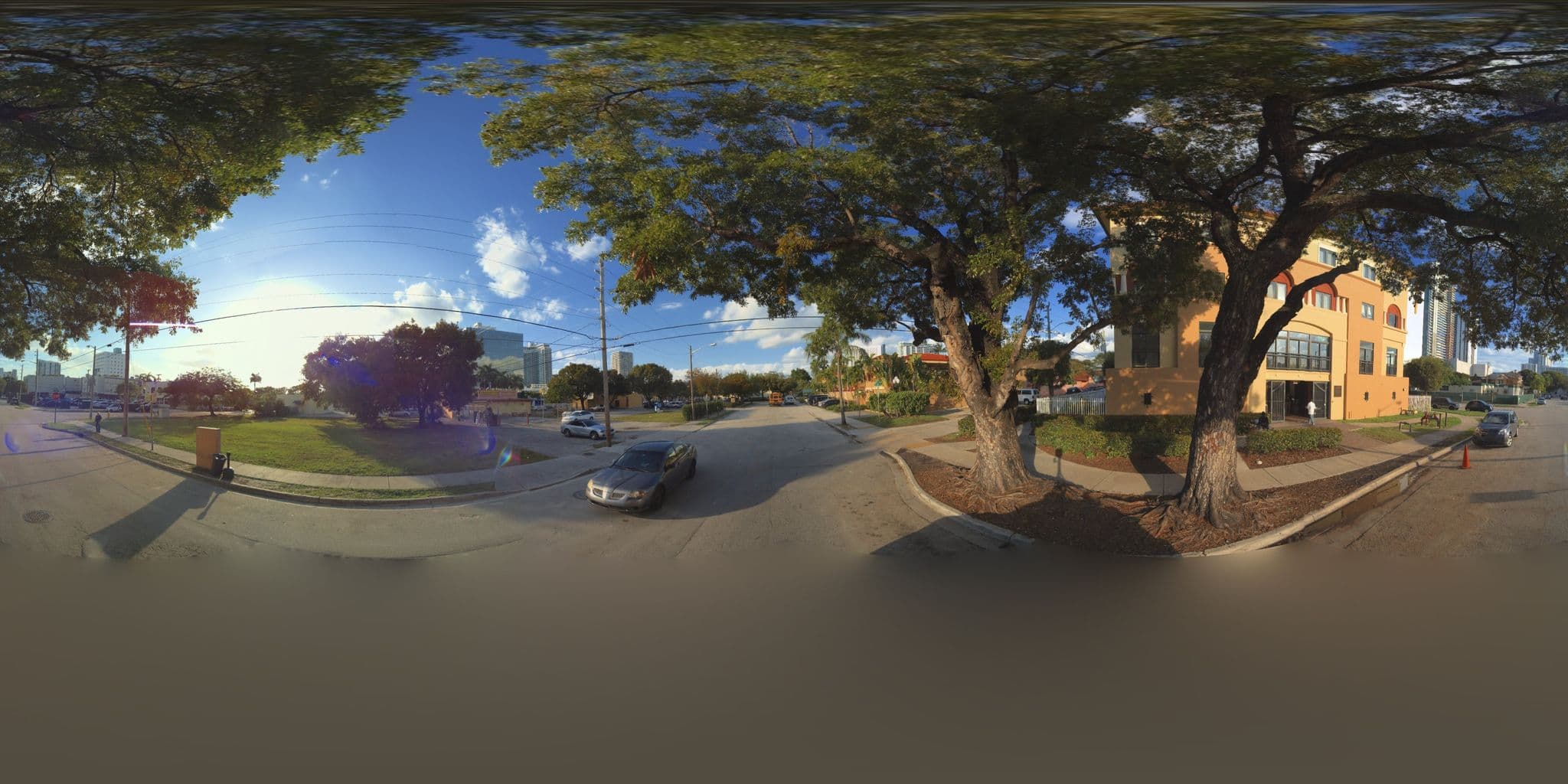 Street view near Sonder - The Palace, Miami — © microsoft (CC BY-SA · Mapillary)