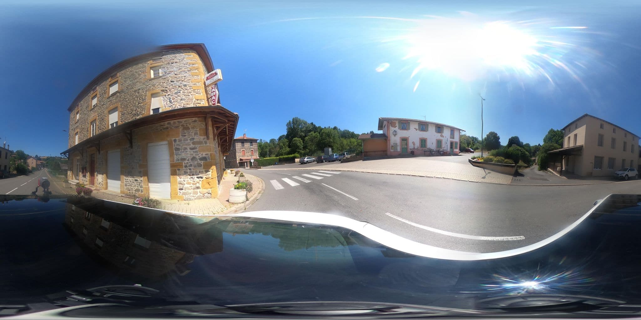 Street view near RESTAURANT COMMARMOND, Courzieu — © sogefi (CC BY-SA · Mapillary)