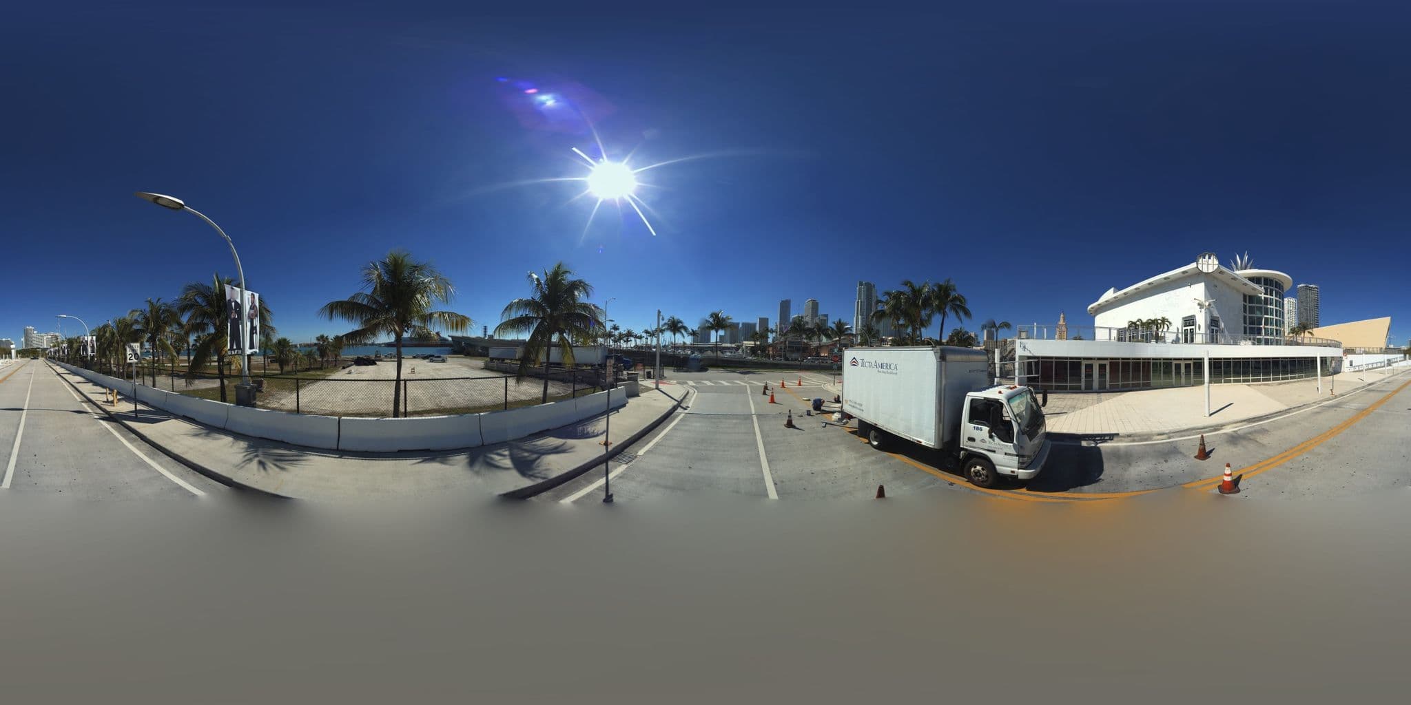 Street view near Rivee Walk Plaza Hotel, Miami — © microsoft (CC BY-SA · Mapillary)