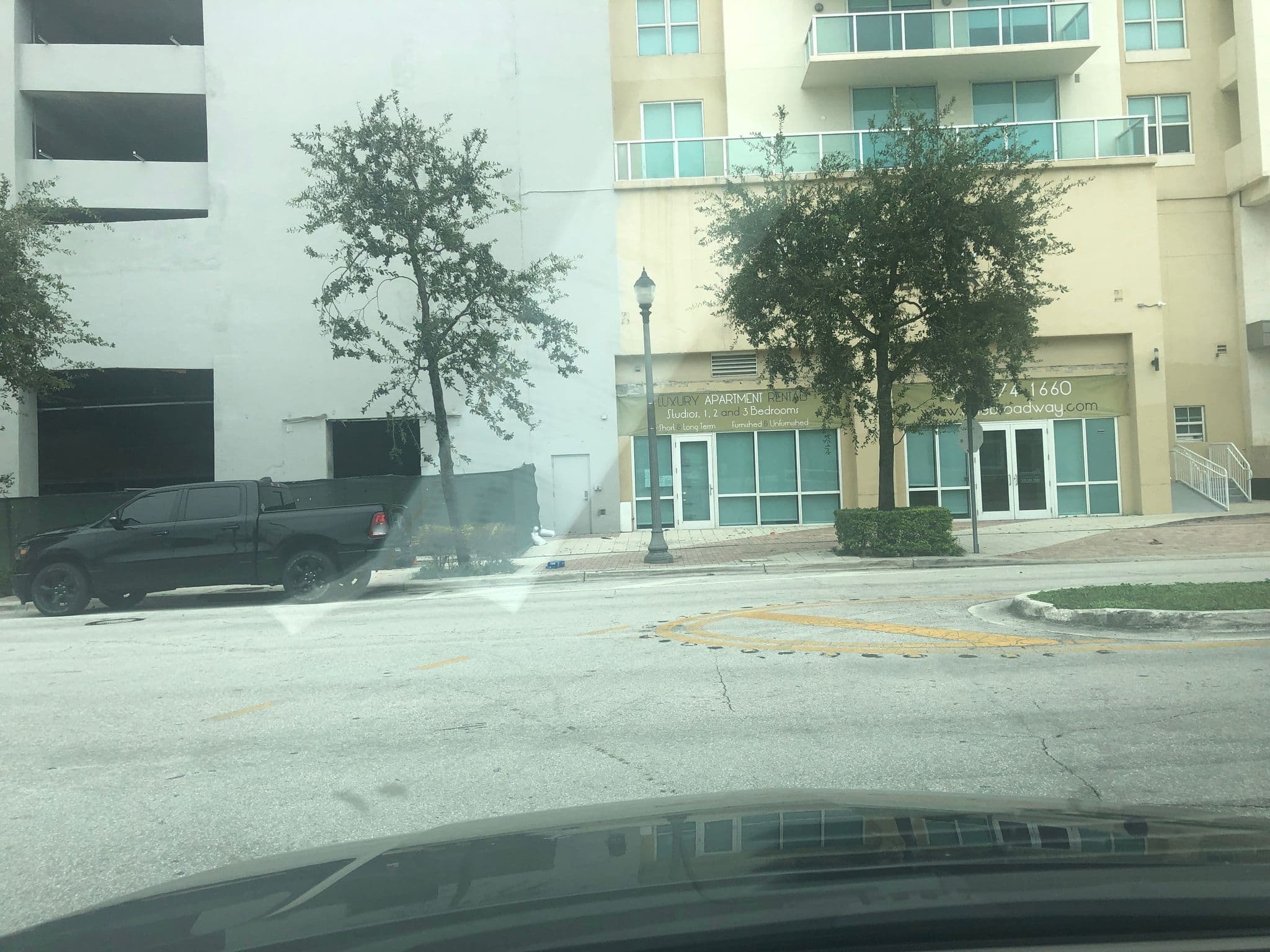 Street view near MVP Luxury Suites Miami Brickell, Miami — © luisjmateo (CC BY-SA · Mapillary)