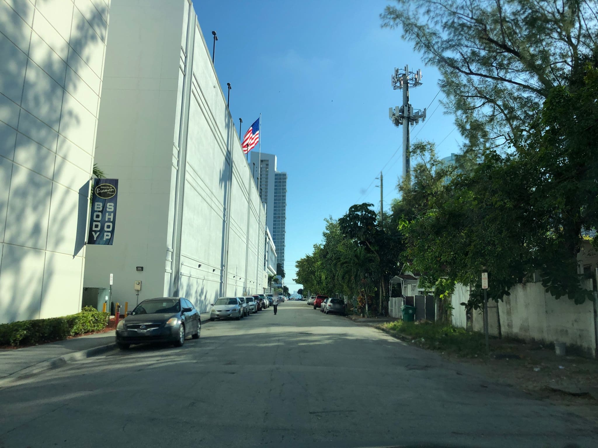 Street view near Guest House Paradiso, Miami — © luisjmateo (CC BY-SA · Mapillary)