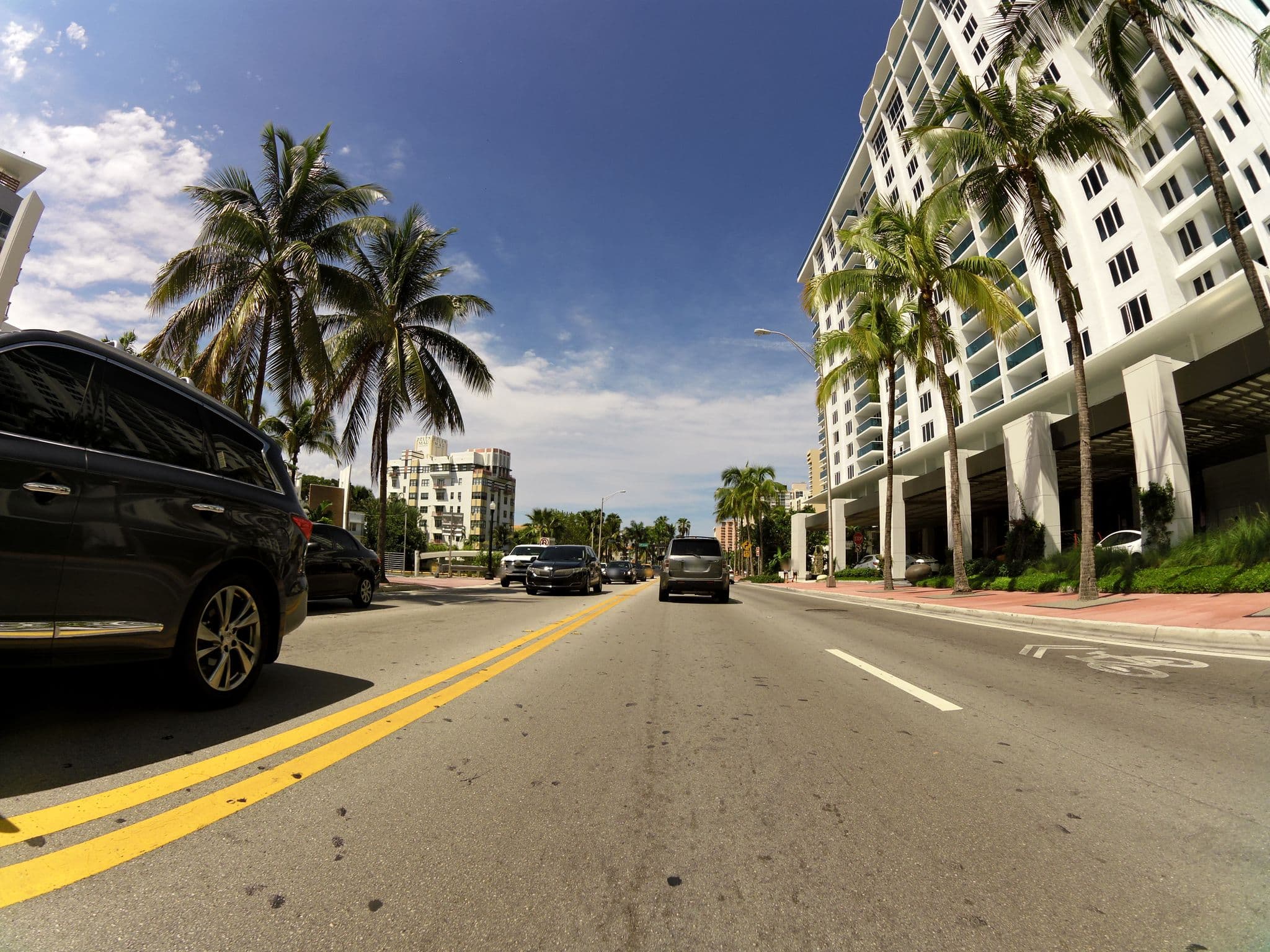 Street view near DoubleTree by Hilton, Miami Beach — © jlevente (CC BY-SA · Mapillary)