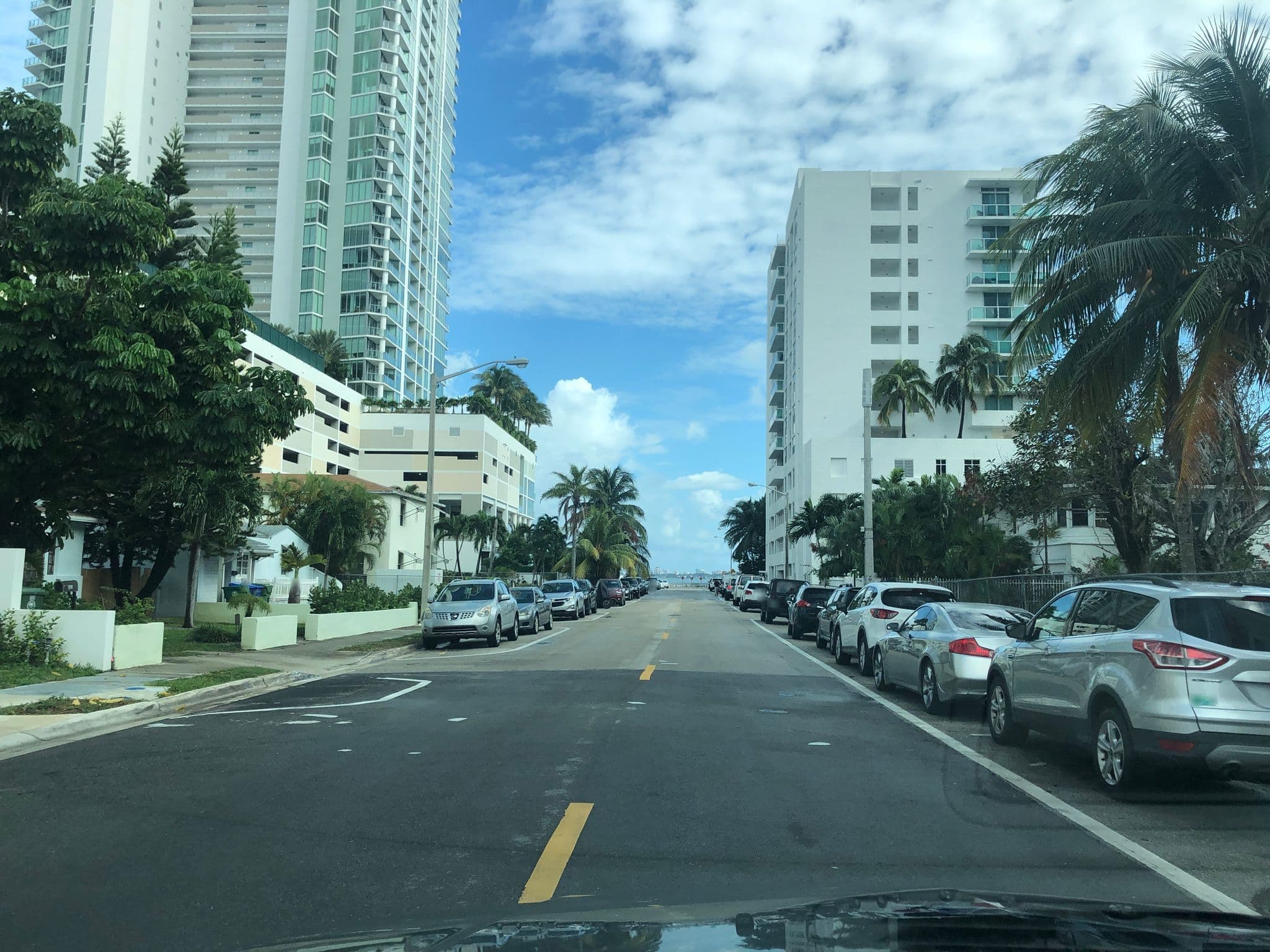 Street view near Edgewater Luxury Condos | Sextant Stays, Miami — © luisjmateo (CC BY-SA · Mapillary)