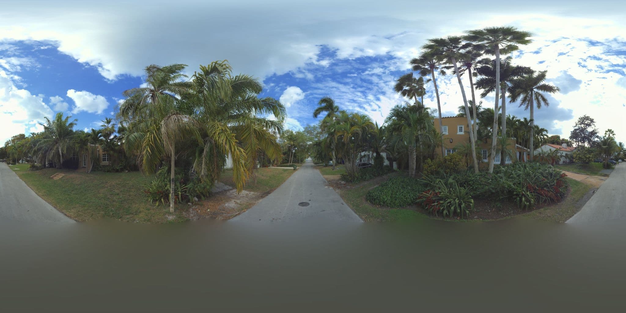 Street view near Villa Medina, El Portal — © microsoft (CC BY-SA · Mapillary)