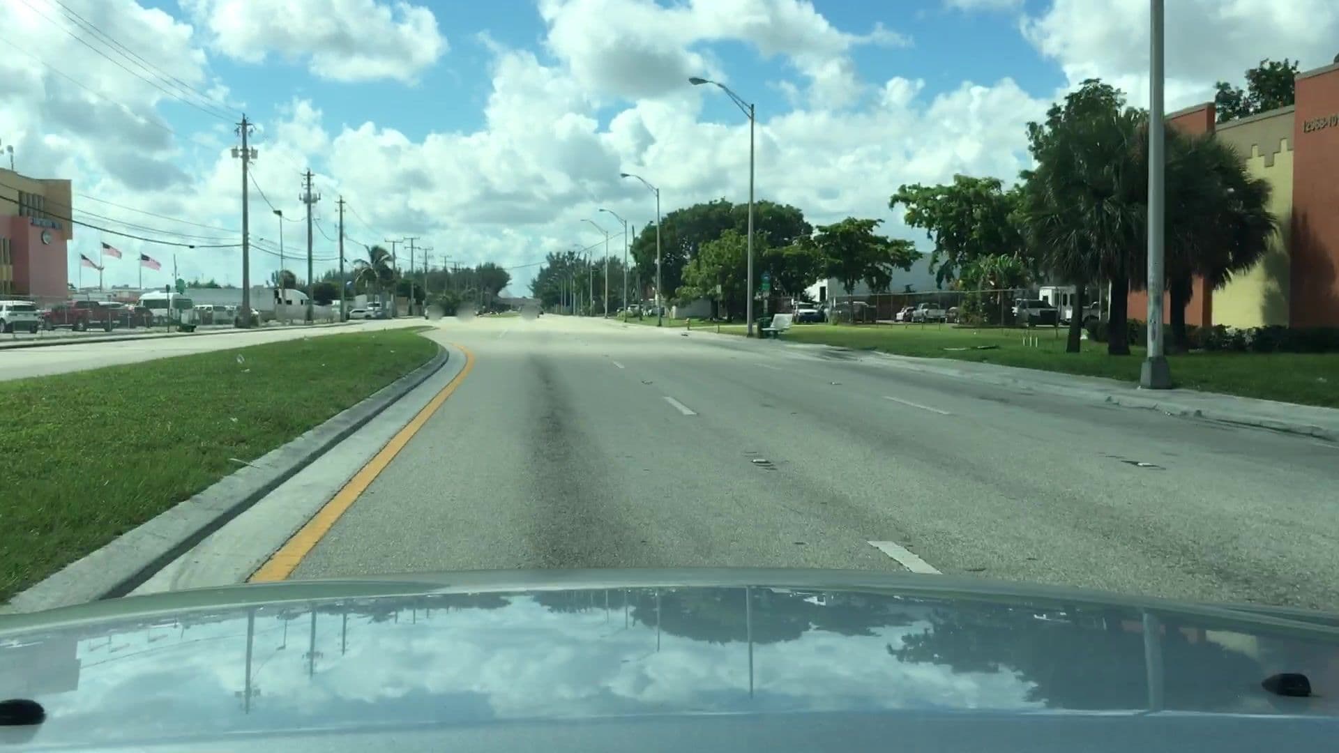 Street view near Paradise Island Beach Club, Opa-locka — © lvl5 (CC BY-SA · Mapillary)