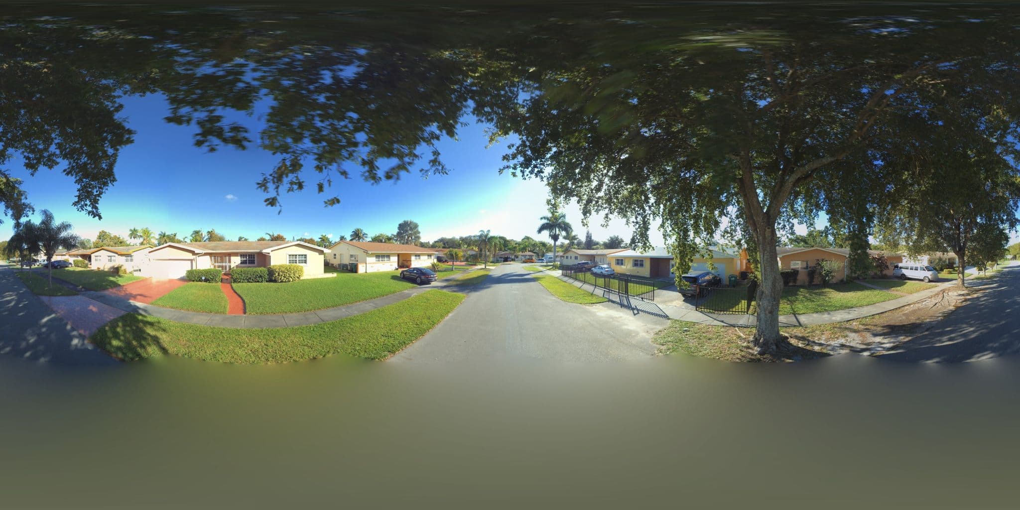 Street view near Papi's Resort, Golden Glades — © microsoft (CC BY-SA · Mapillary)