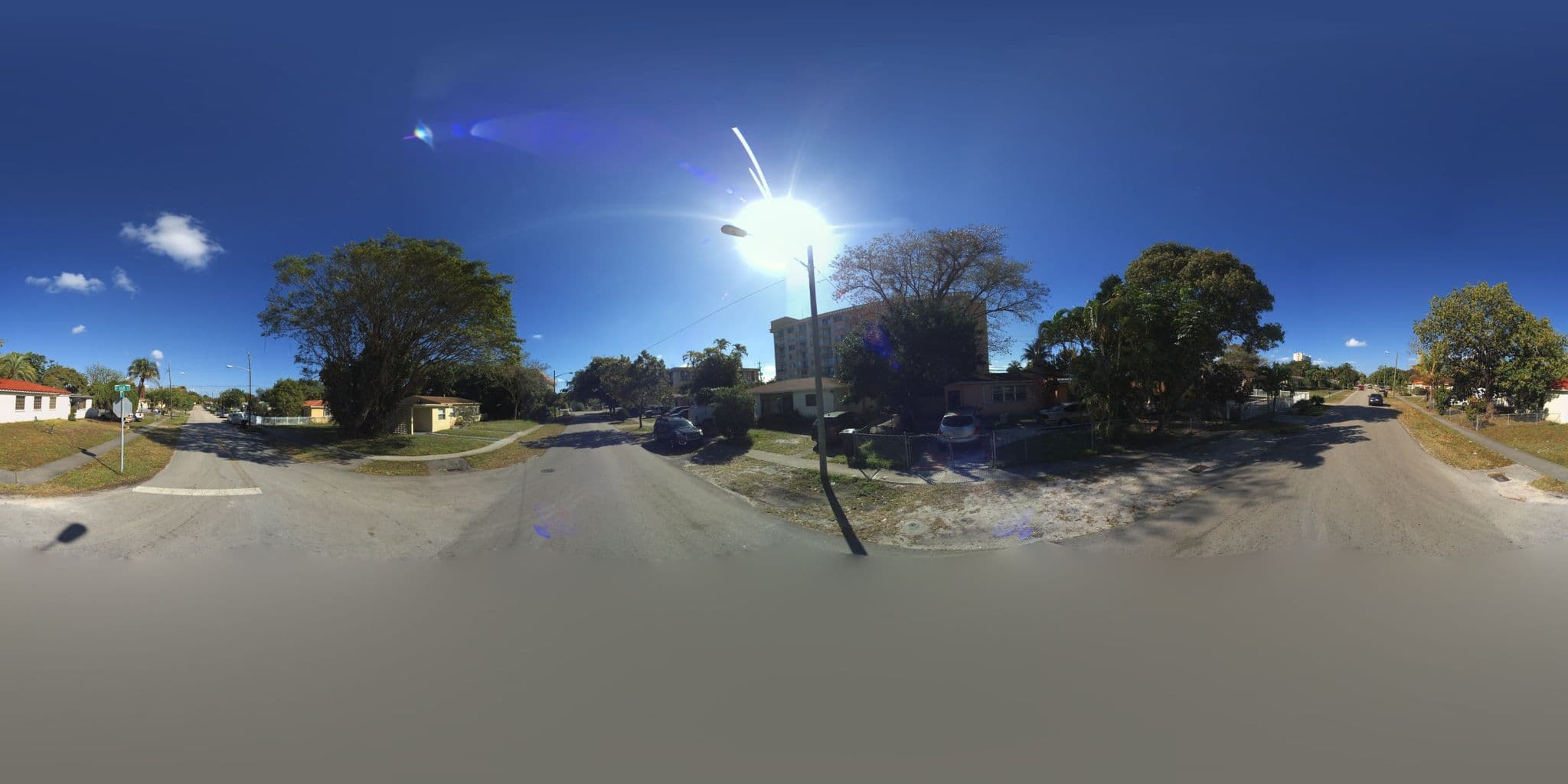 Street view near Luxuri, North Miami Beach — © microsoft (CC BY-SA · Mapillary)