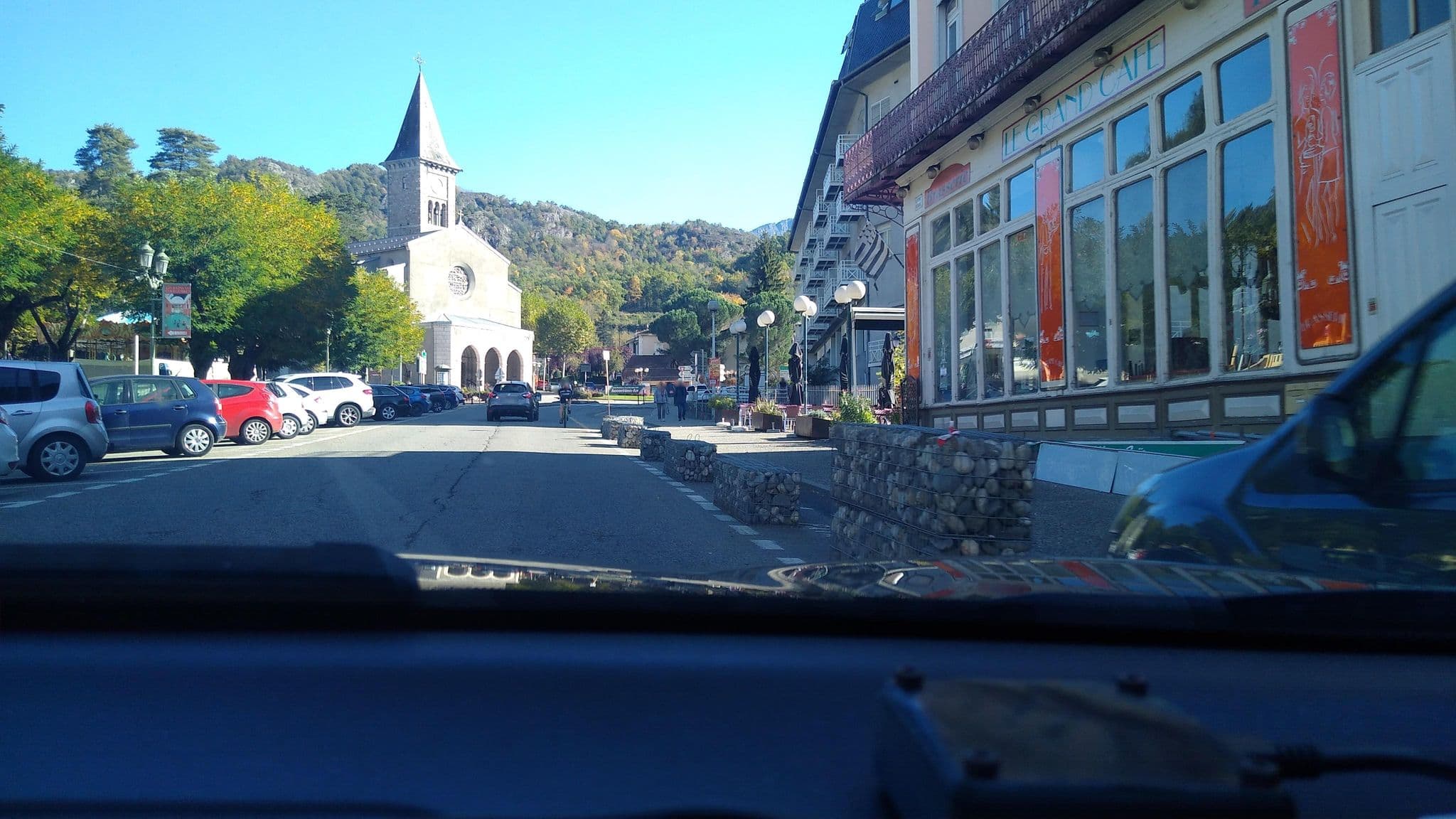 Street view near Logis l'Auzeraie, Ax-les-Thermes — © rhum (CC BY-SA · Mapillary)