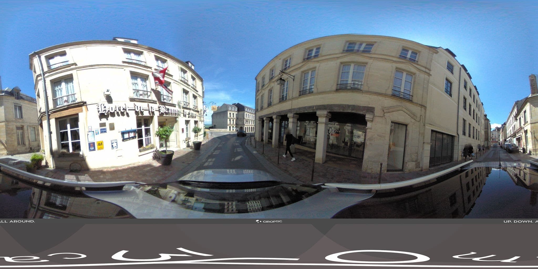 Street view near L'hôtel de la bannière, Laon — © kobold (CC BY-SA · Mapillary)