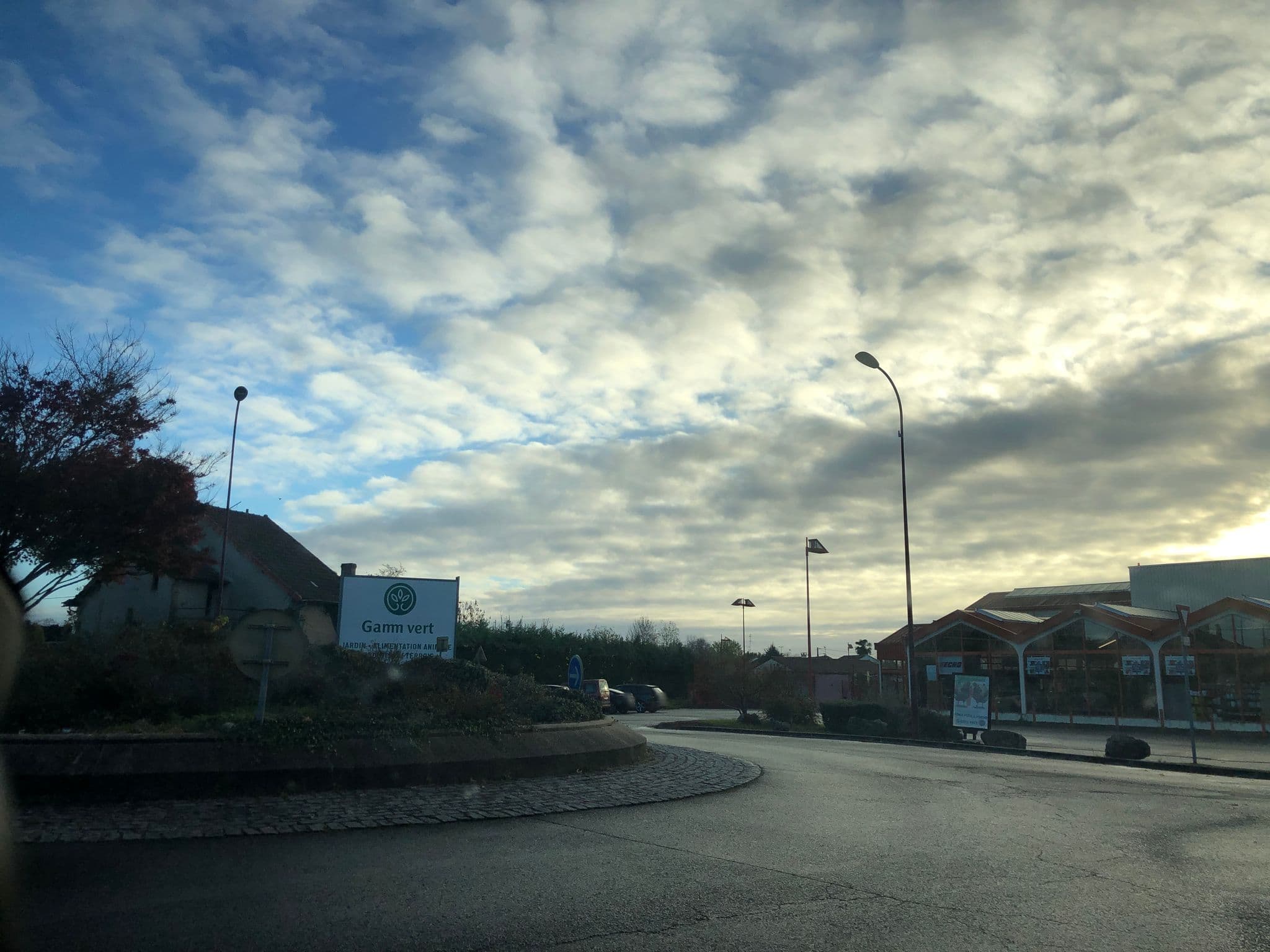 Street view near Jakmy, Bergerac — © bouchillou (CC BY-SA · Mapillary)