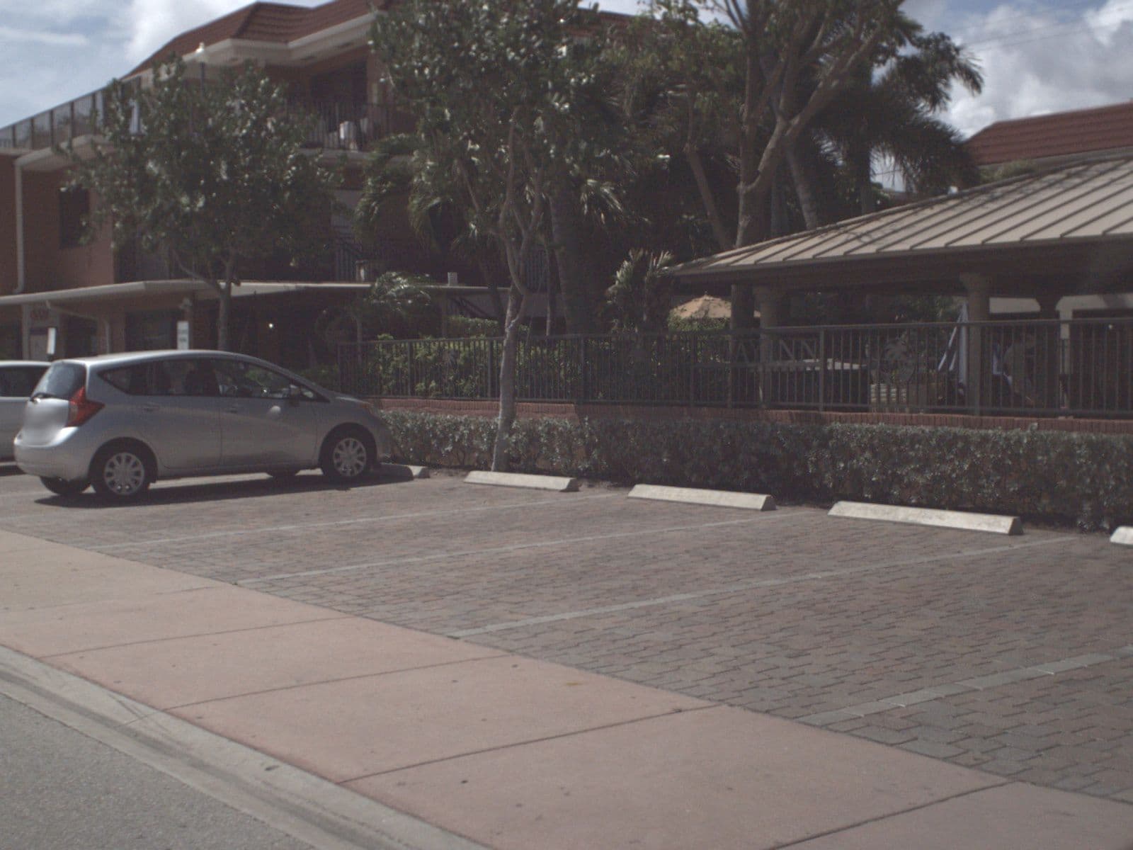 Street view near Away Inn Fort Lauderdale, Lauderdale-by-the-Sea — © fdot_vl (CC BY-SA · Mapillary)