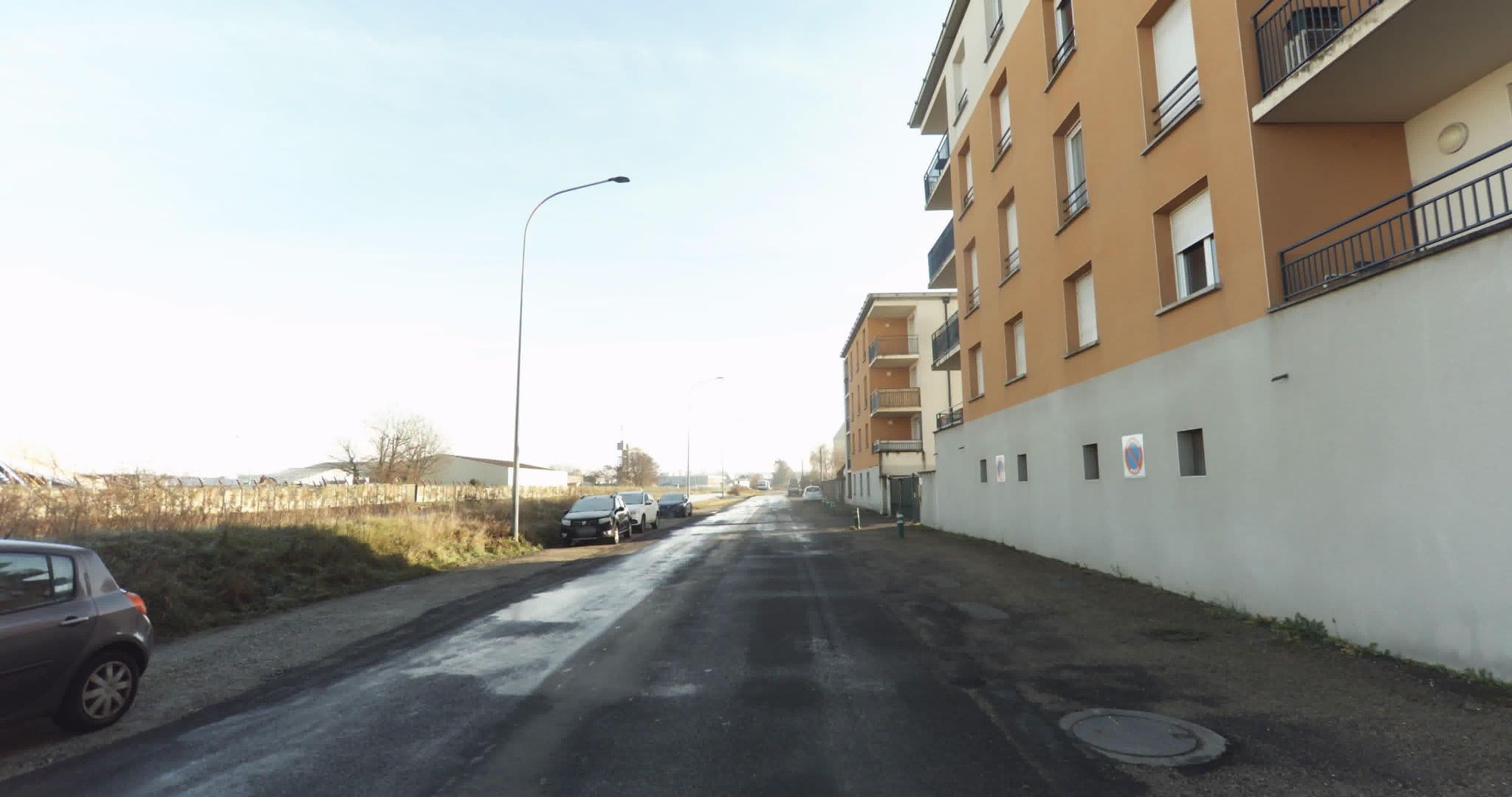 Street view near Design & Indus Sweet Loft, Saint-Dizier — © sogefi (CC BY-SA · Mapillary)
