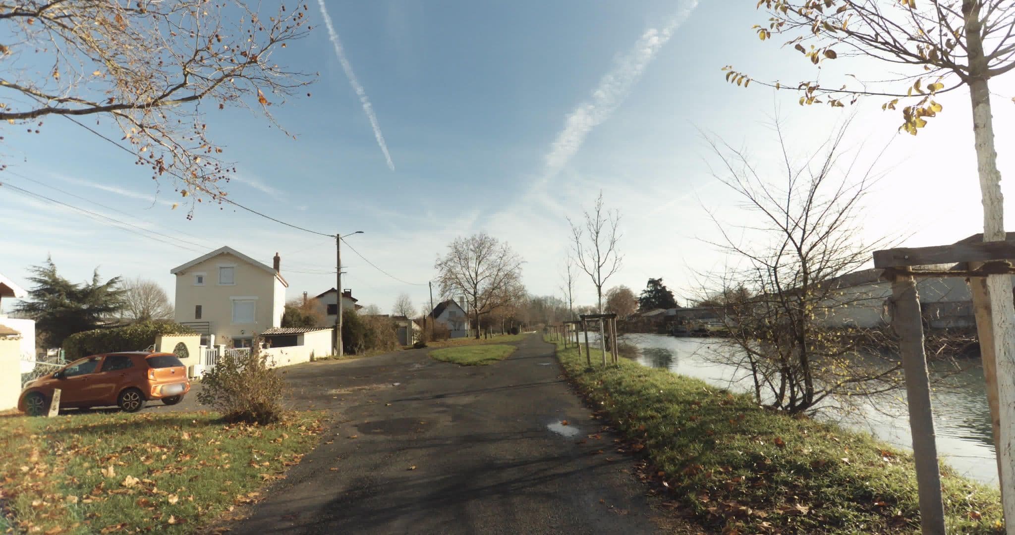 Street view near Studio Chez FredAngela, Saint-Dizier — © sogefi (CC BY-SA · Mapillary)