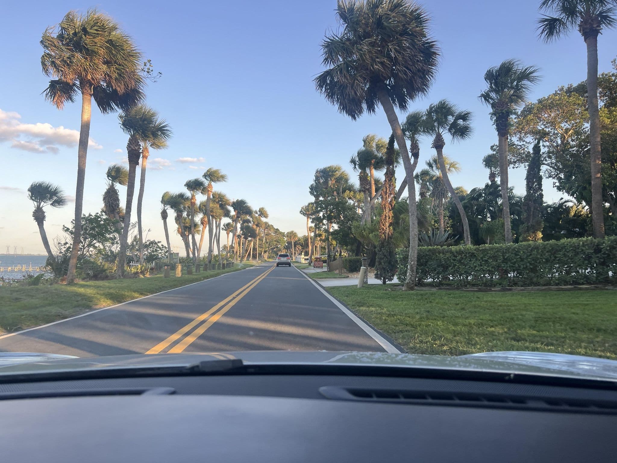 Street view near Indian River Lagoon Waterfront Cottages, Indian River Estates — © whitecotton (CC BY-SA · Mapillary)