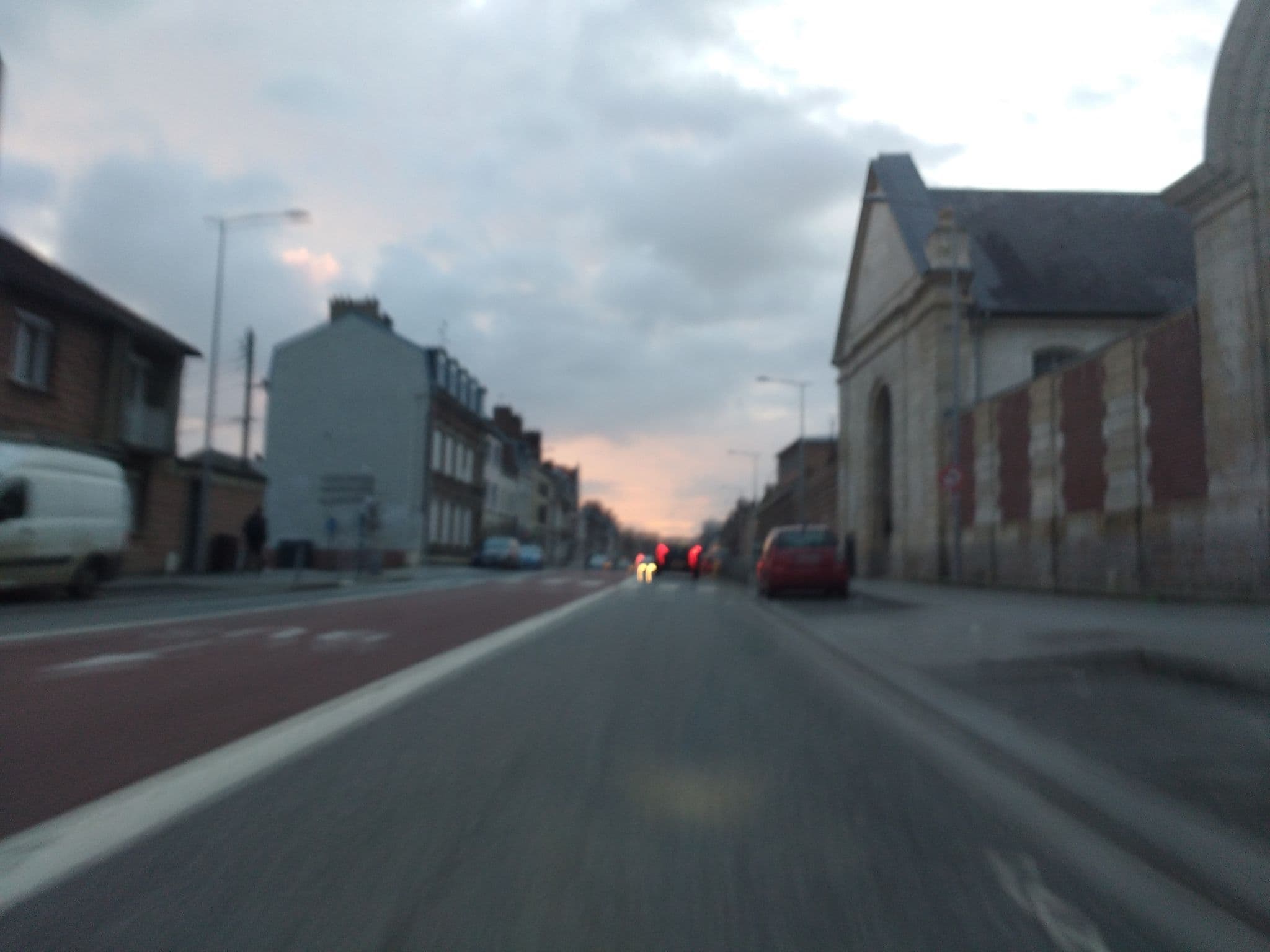 Street view near La Parenthèse Envoutée, Amiens — © tatico (CC BY-SA · Mapillary)