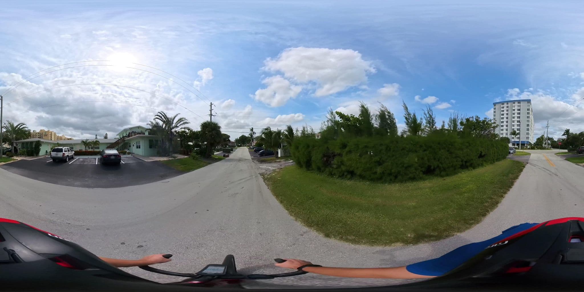 Street view near Ocean Pearl Motel, Hillsboro Beach — © SurveyingCyclist (CC BY-SA · Mapillary)