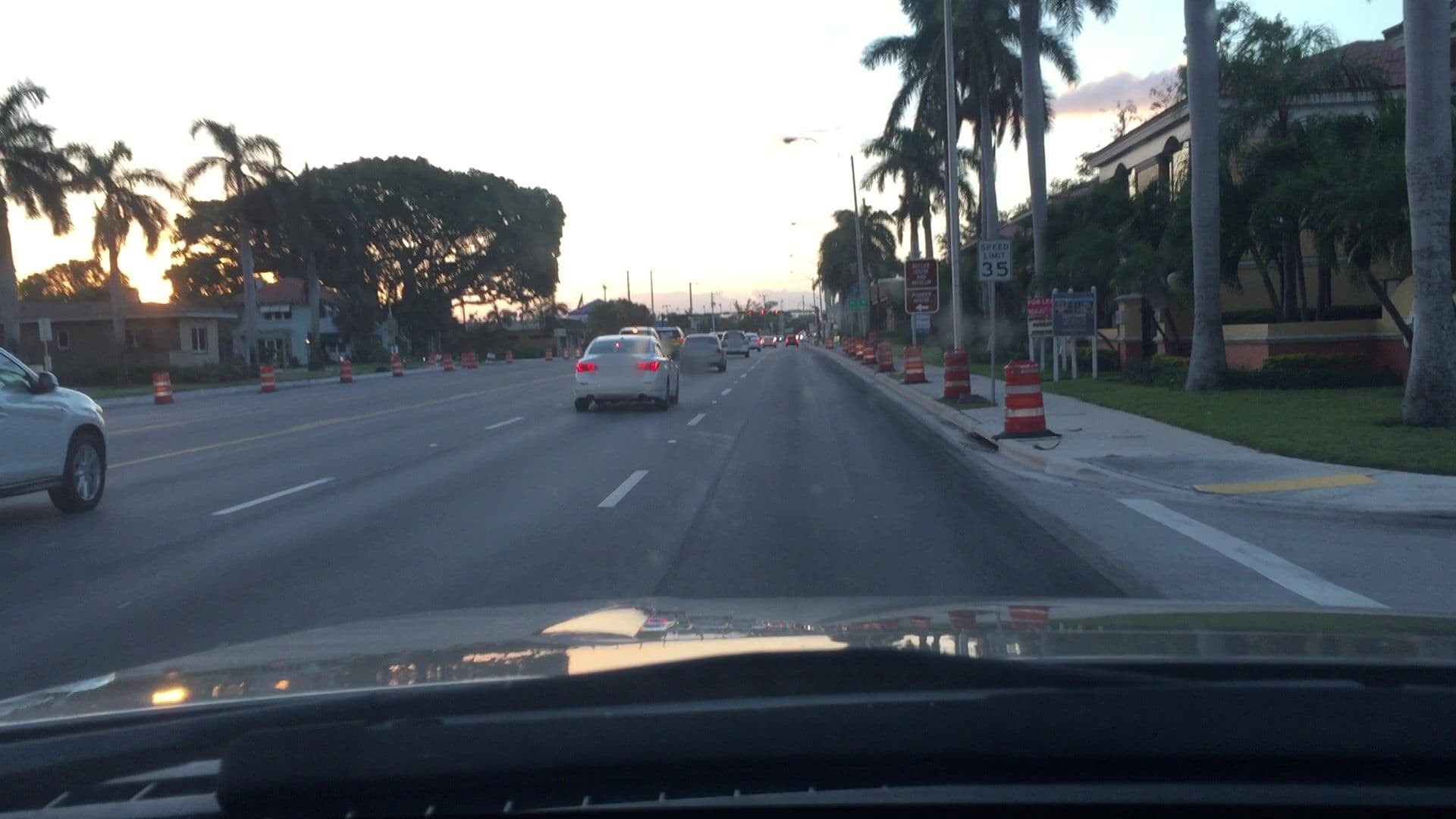 Street view near La Quinta Inn Deerfield Beach I-95 at Hillsboro E, Deerfield Beach — © lvl5 (CC BY-SA · Mapillary)