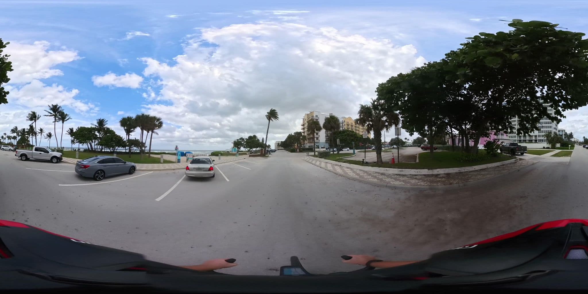Street view near La Costa Beach Club, Hillsboro Beach — © SurveyingCyclist (CC BY-SA · Mapillary)