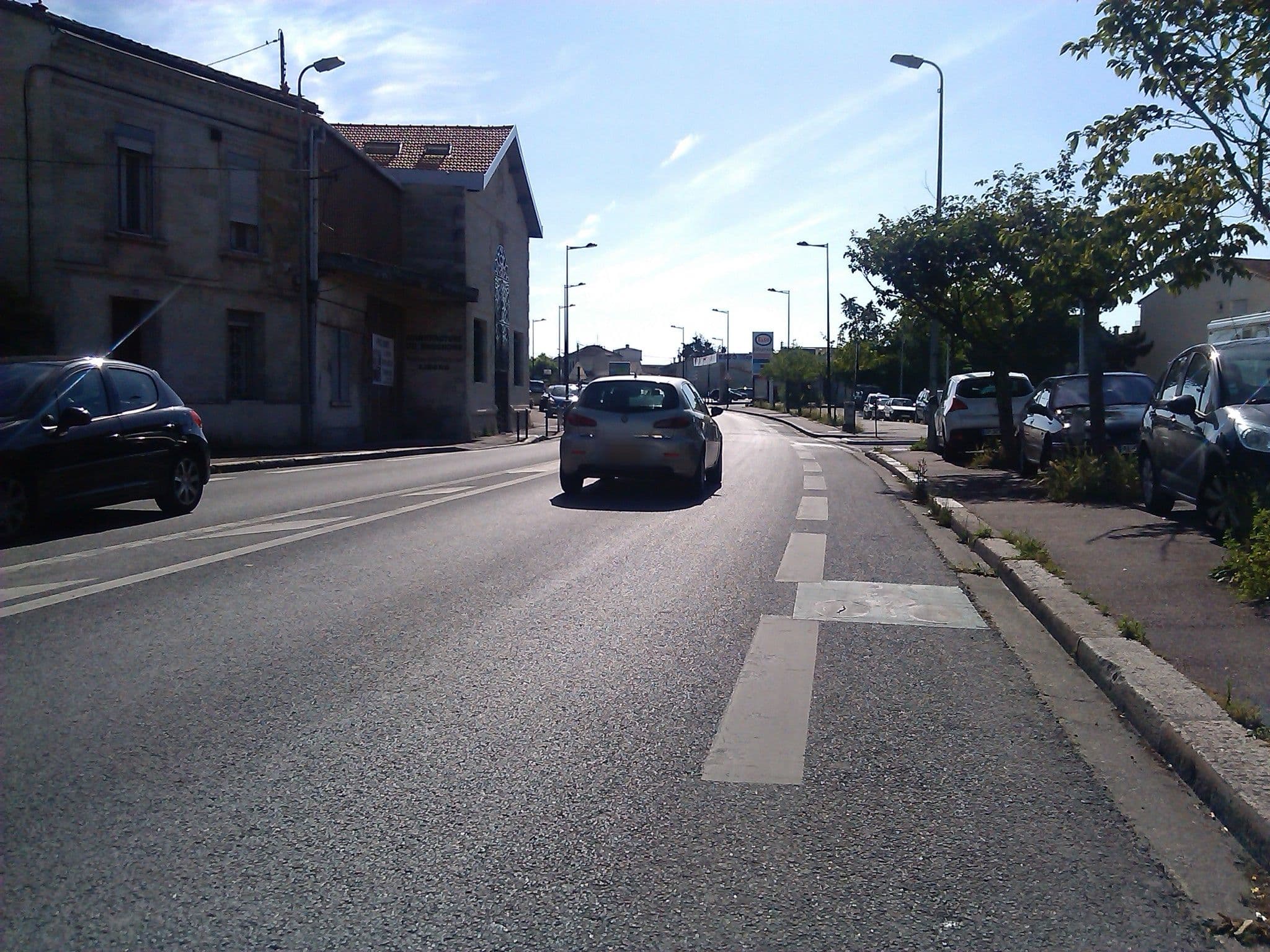 Street view near Alixe la Styliste, Talence — © changchun1 (CC BY-SA · Mapillary)