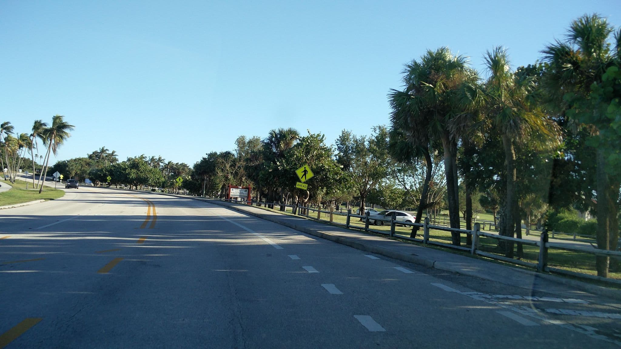 Street view near Aegean Motel, Jupiter — © jlevente (CC BY-SA · Mapillary)