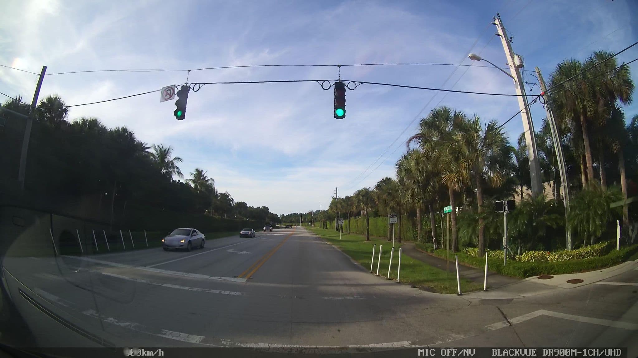 Street view near Marriots Ocean Pointe, Dolphin Building, North Palm Beach — © rps333 (CC BY-SA · Mapillary)